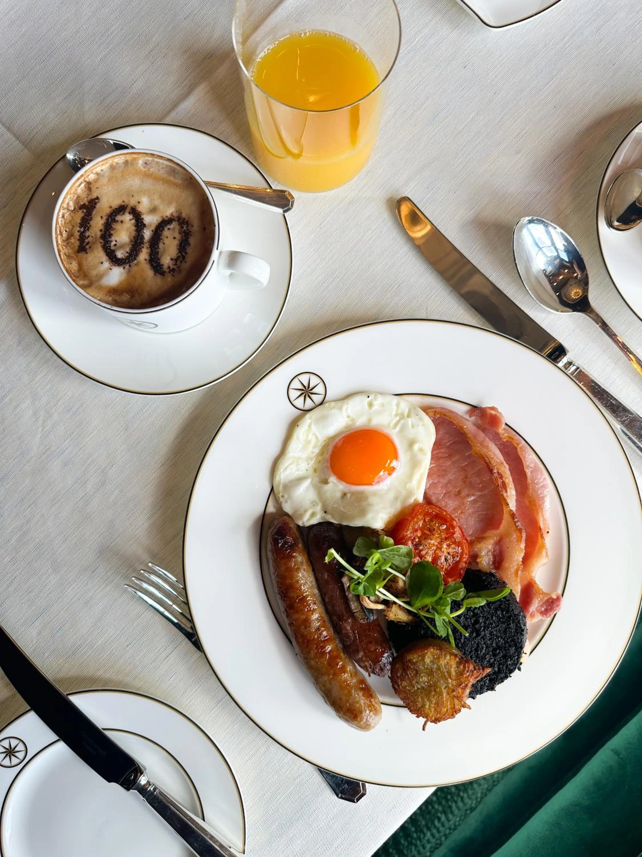 Breakfast in 100 Princes Street