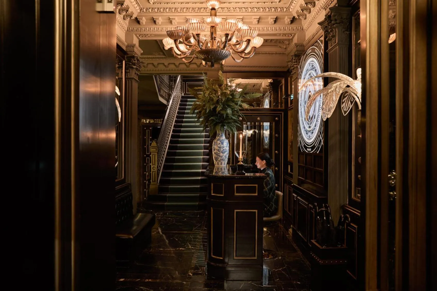 Lobby or reception in 100 Princes Street
