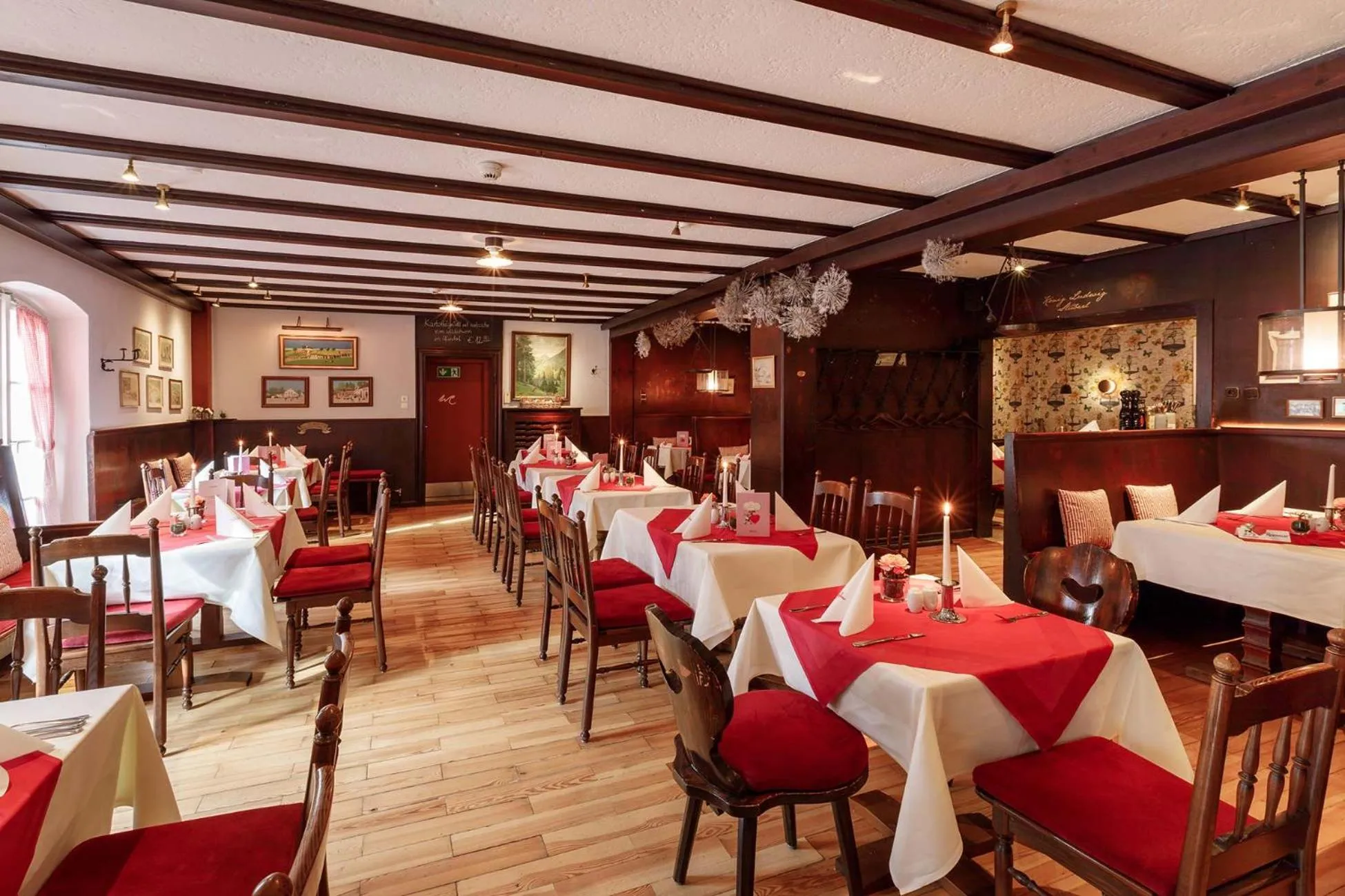 Restaurant/places to eat in Weichandhof