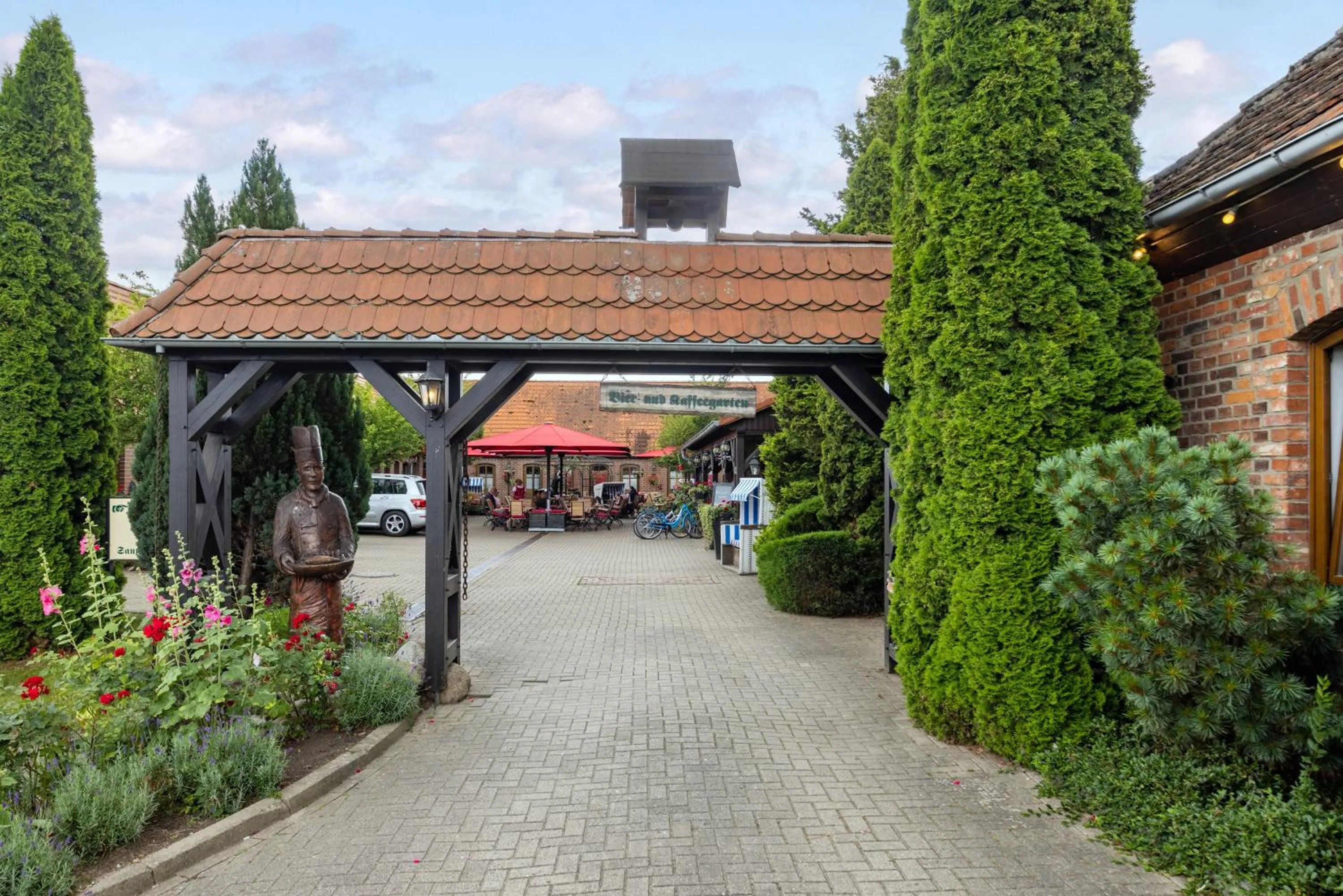 Facade/entrance in Landhotel Zur Schmiede