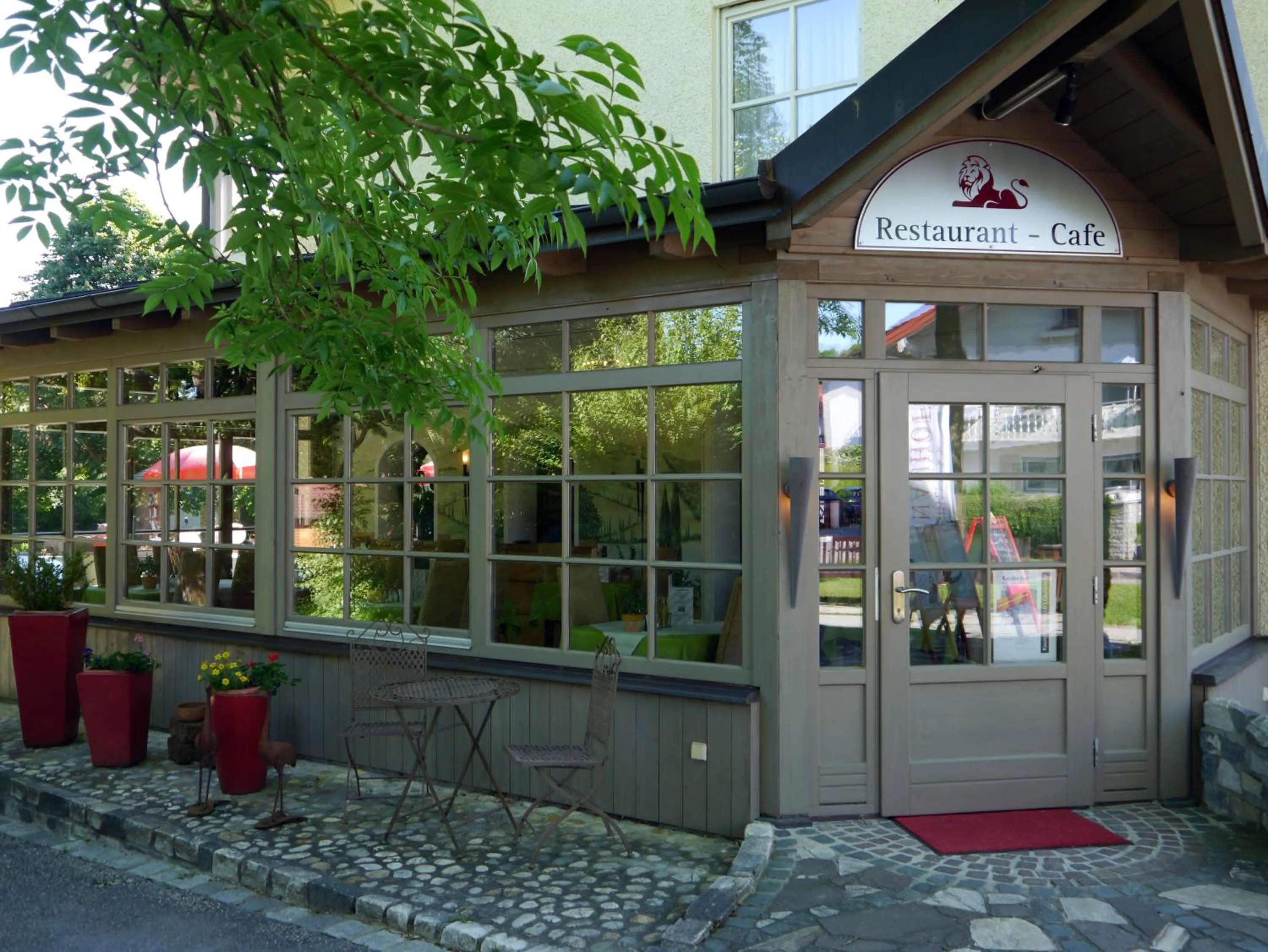 Restaurant/places to eat in Hotel Lenauhof