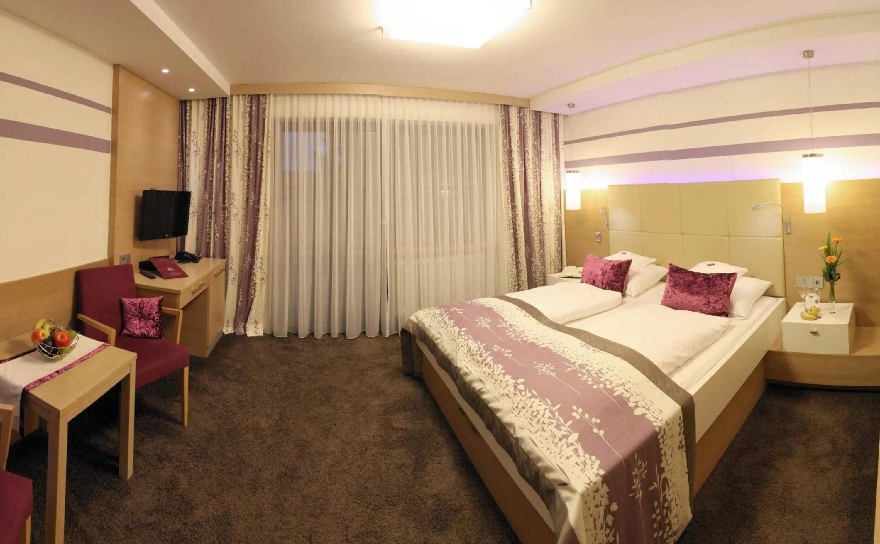 Photo of the whole room, Bed in Hotel Lenauhof