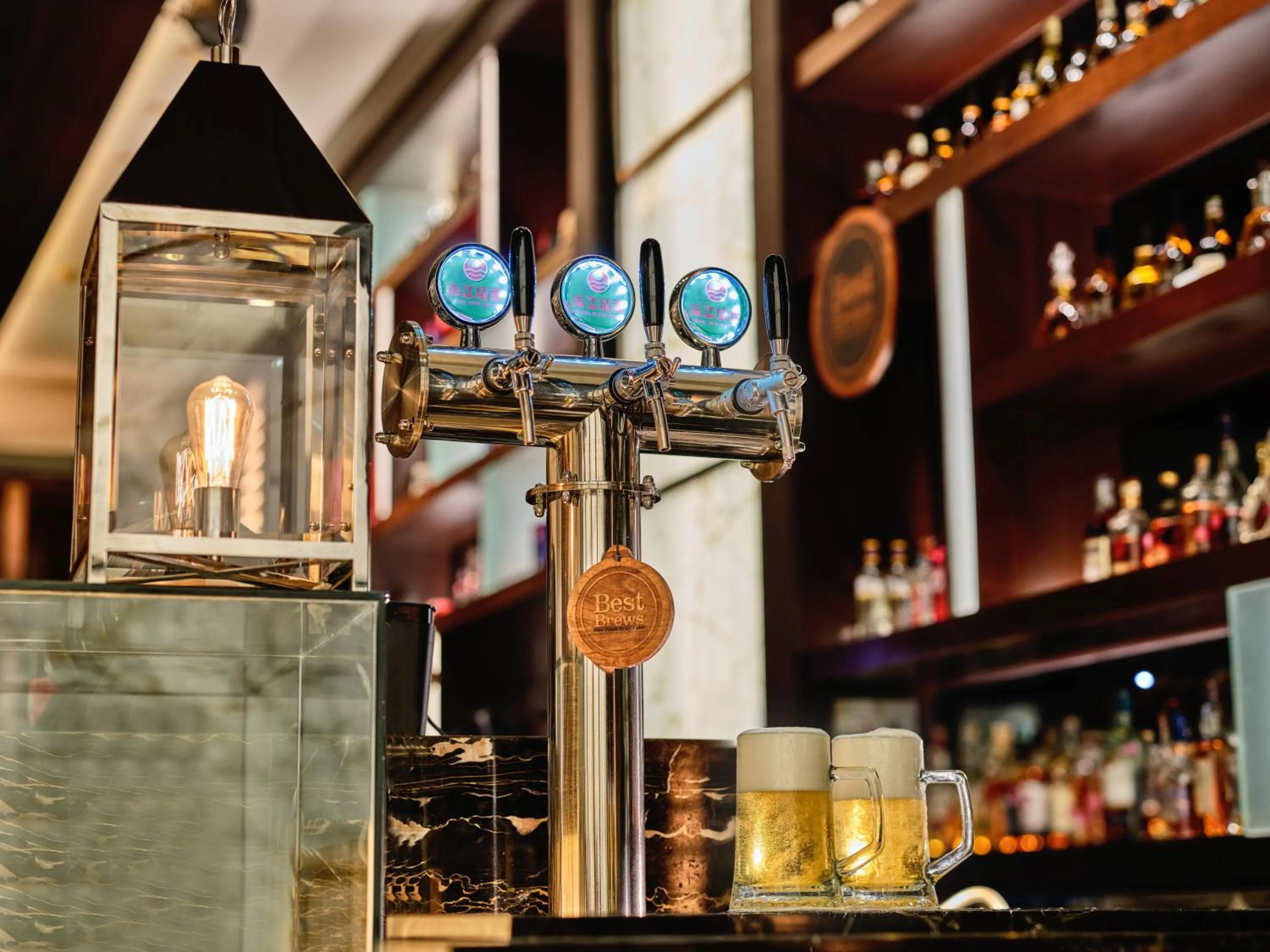 Lounge or bar in Four Points by Sheraton Guangzhou Financial City, Tianhe