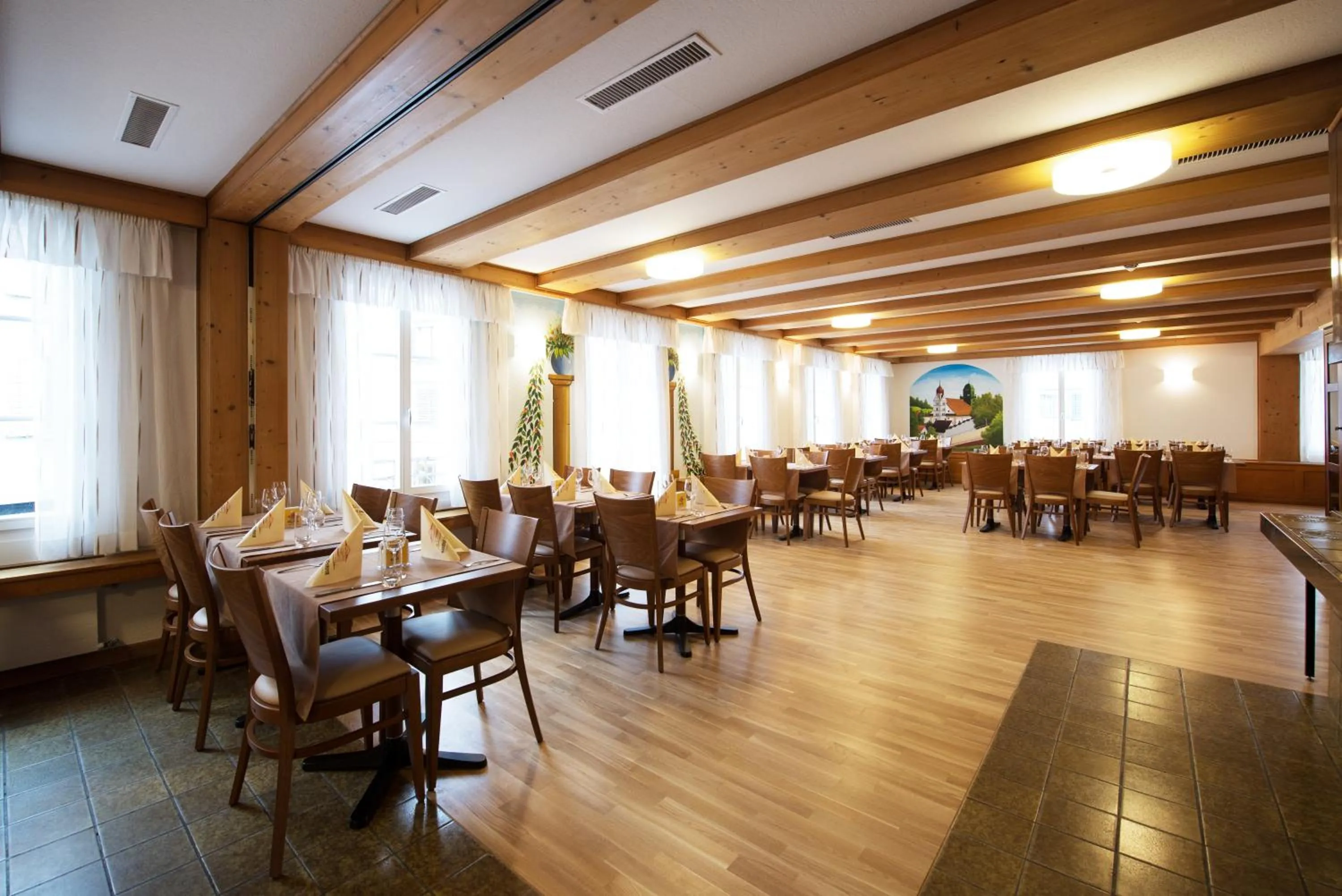 Restaurant/places to eat in Gasthof zum Mohren