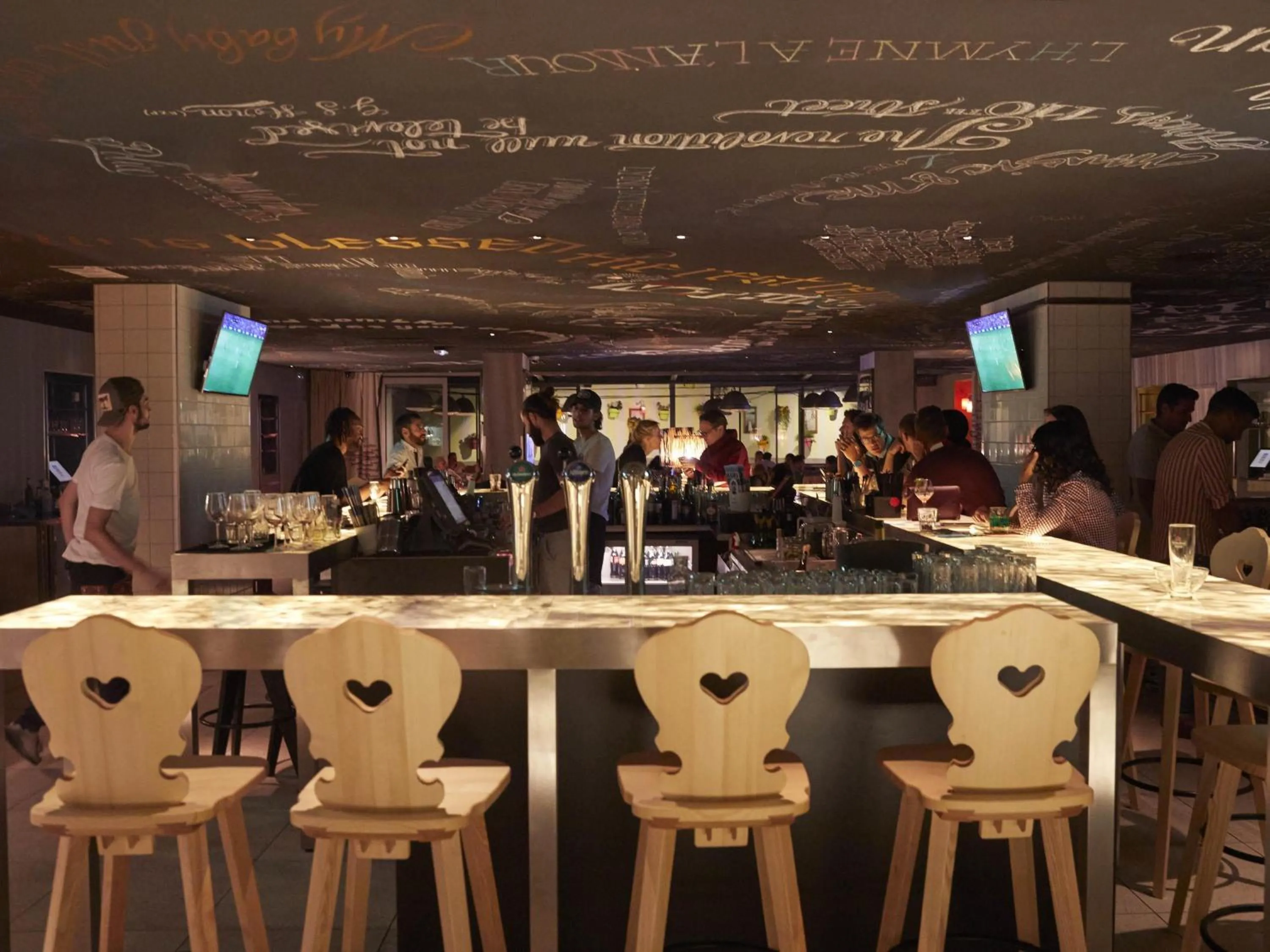 Lounge or bar in Mama Shelter Marseille