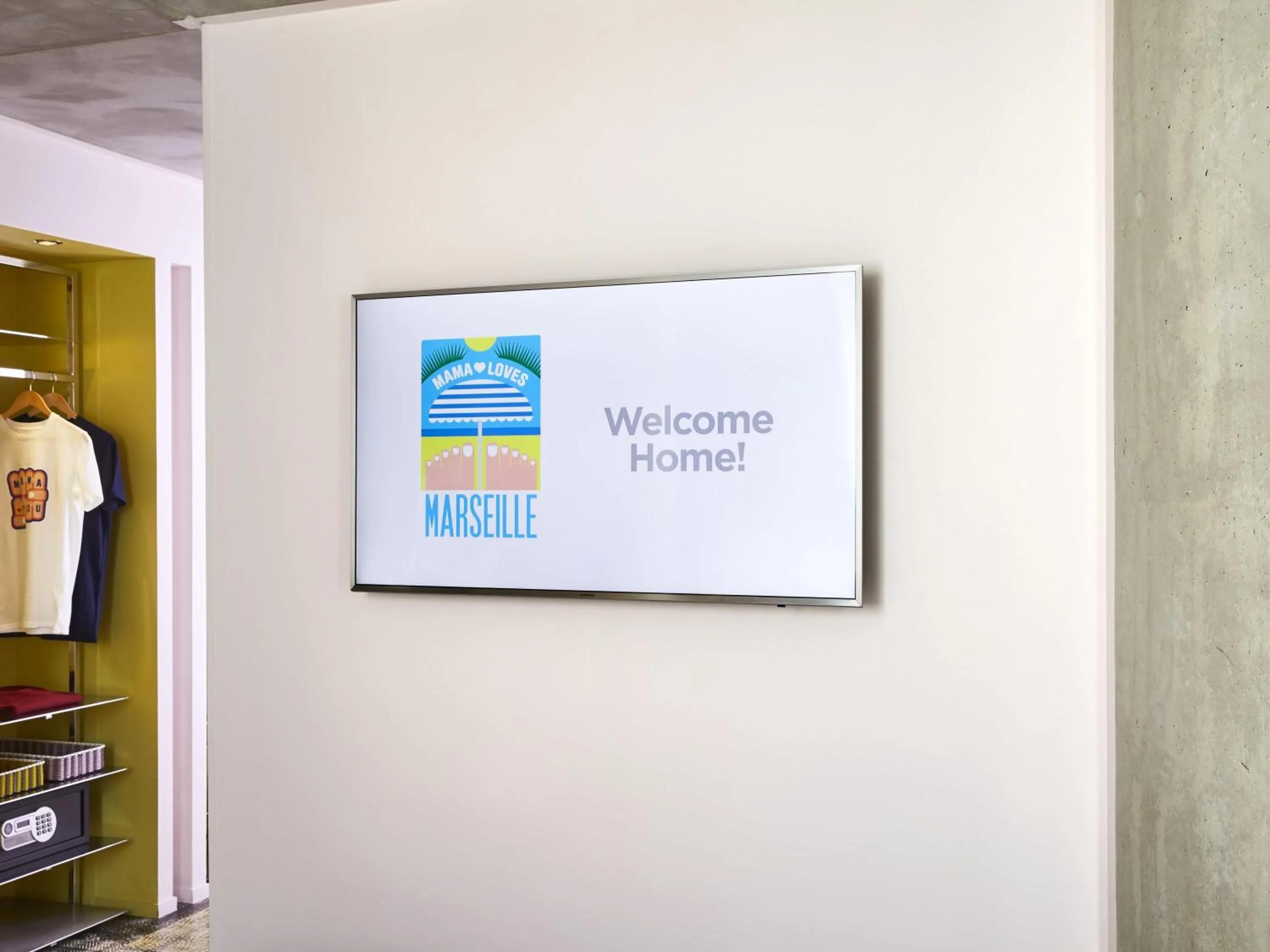 Bedroom in Mama Shelter Marseille