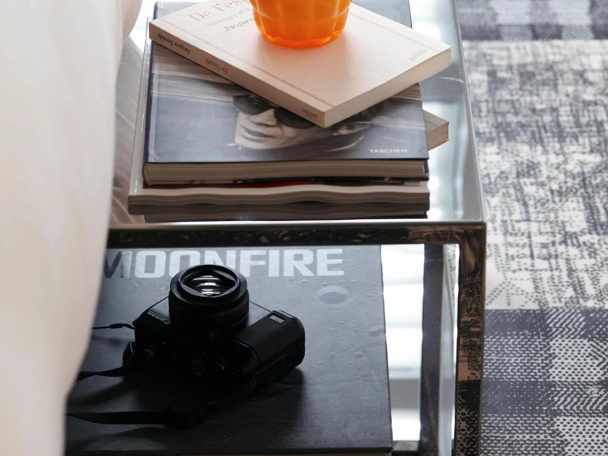 Bedroom in Mama Shelter Marseille