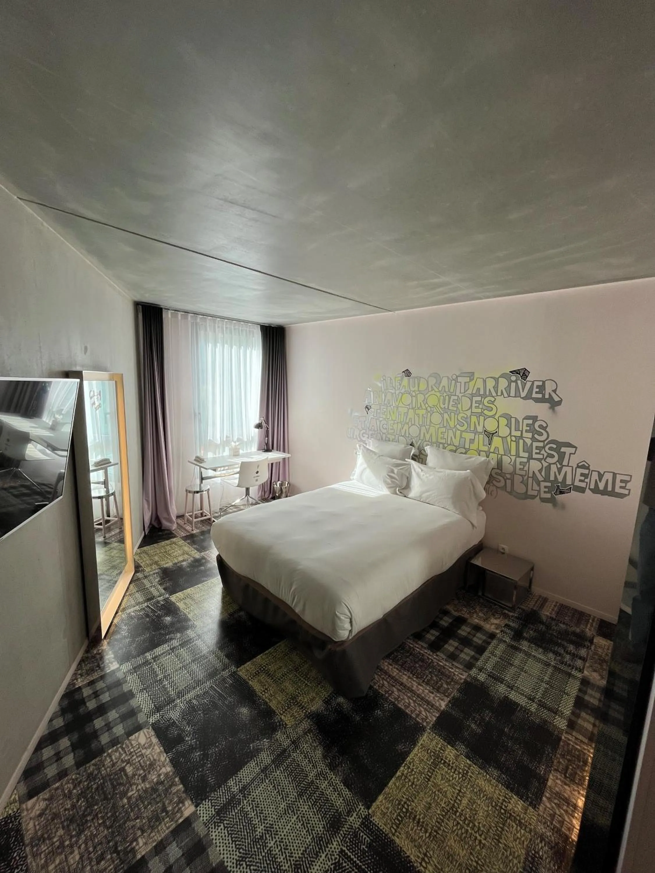 Bedroom, Bed in Mama Shelter Marseille