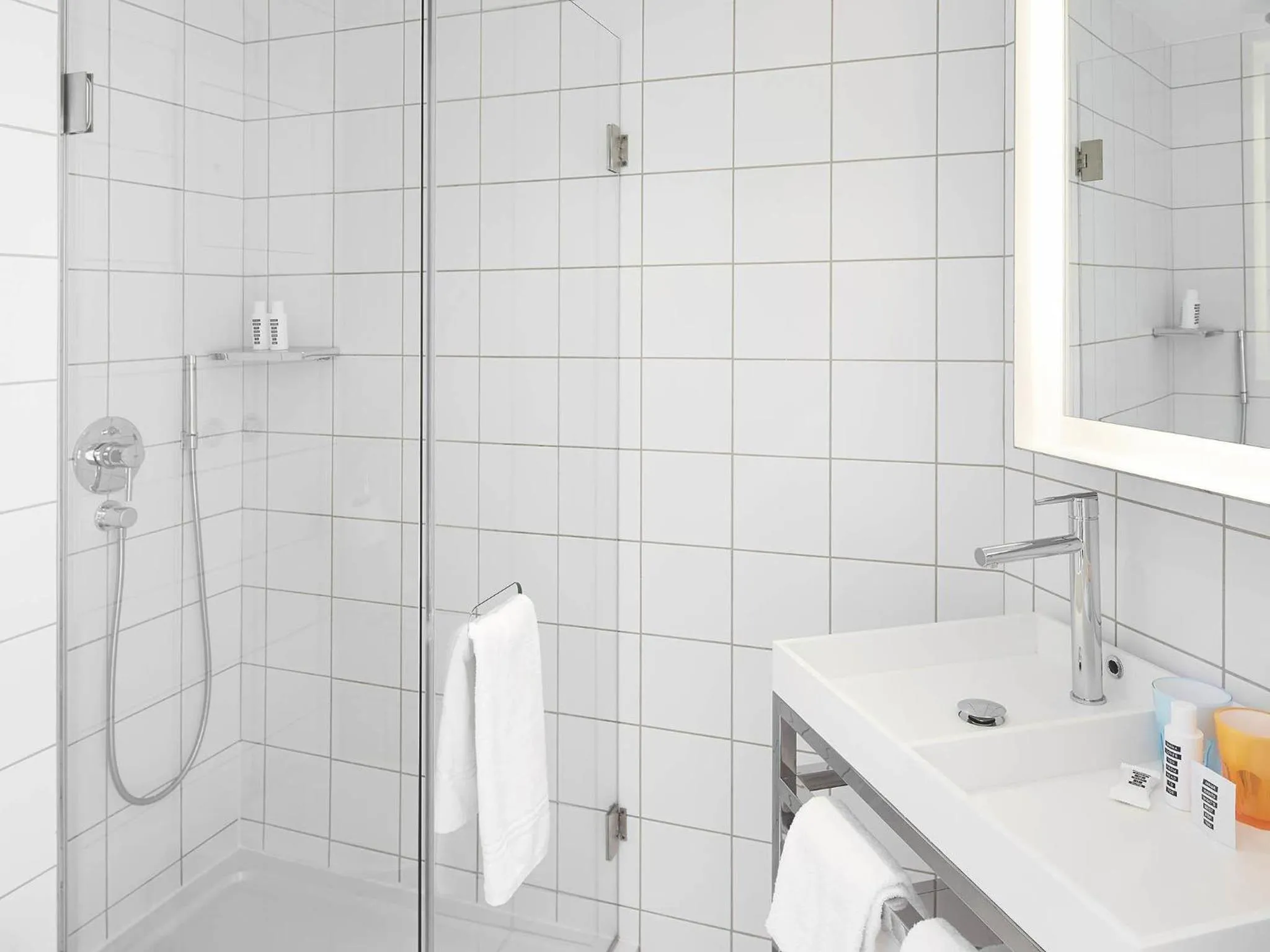 Toilet in Mama Shelter Marseille