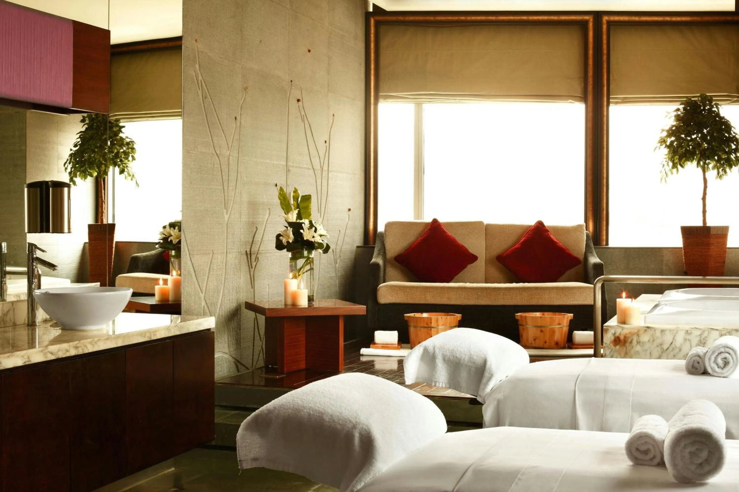 Spa and wellness centre/facilities, Bed in The Westin Guangzhou