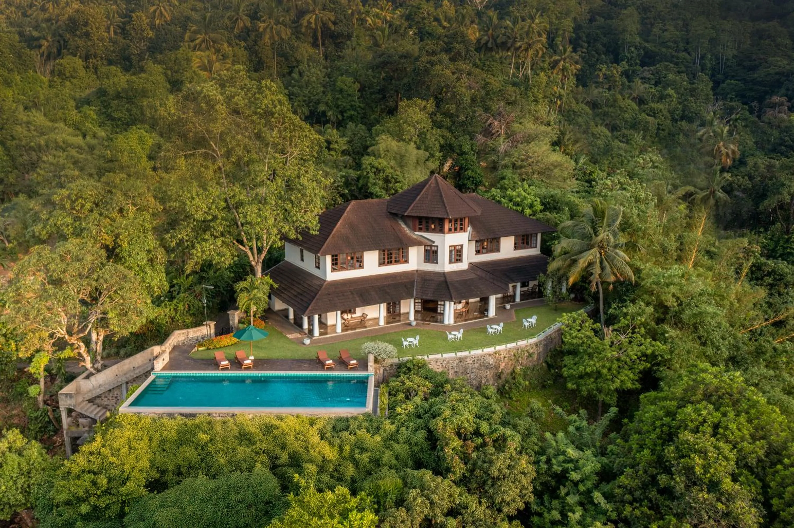 Property building in Coffee Bungalow Kandy