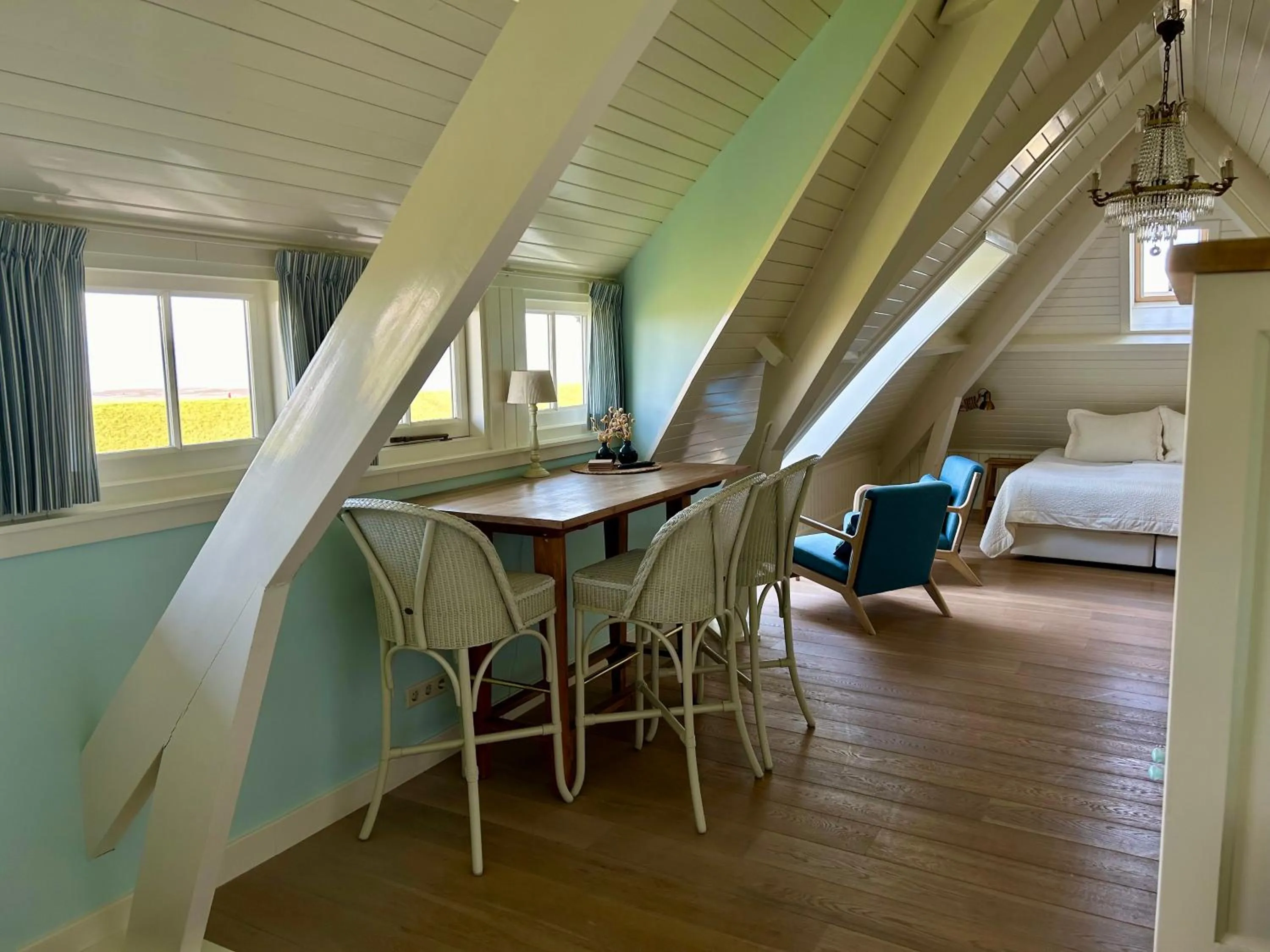 View (from property/room), Bed in Villa Nieuwland B&B