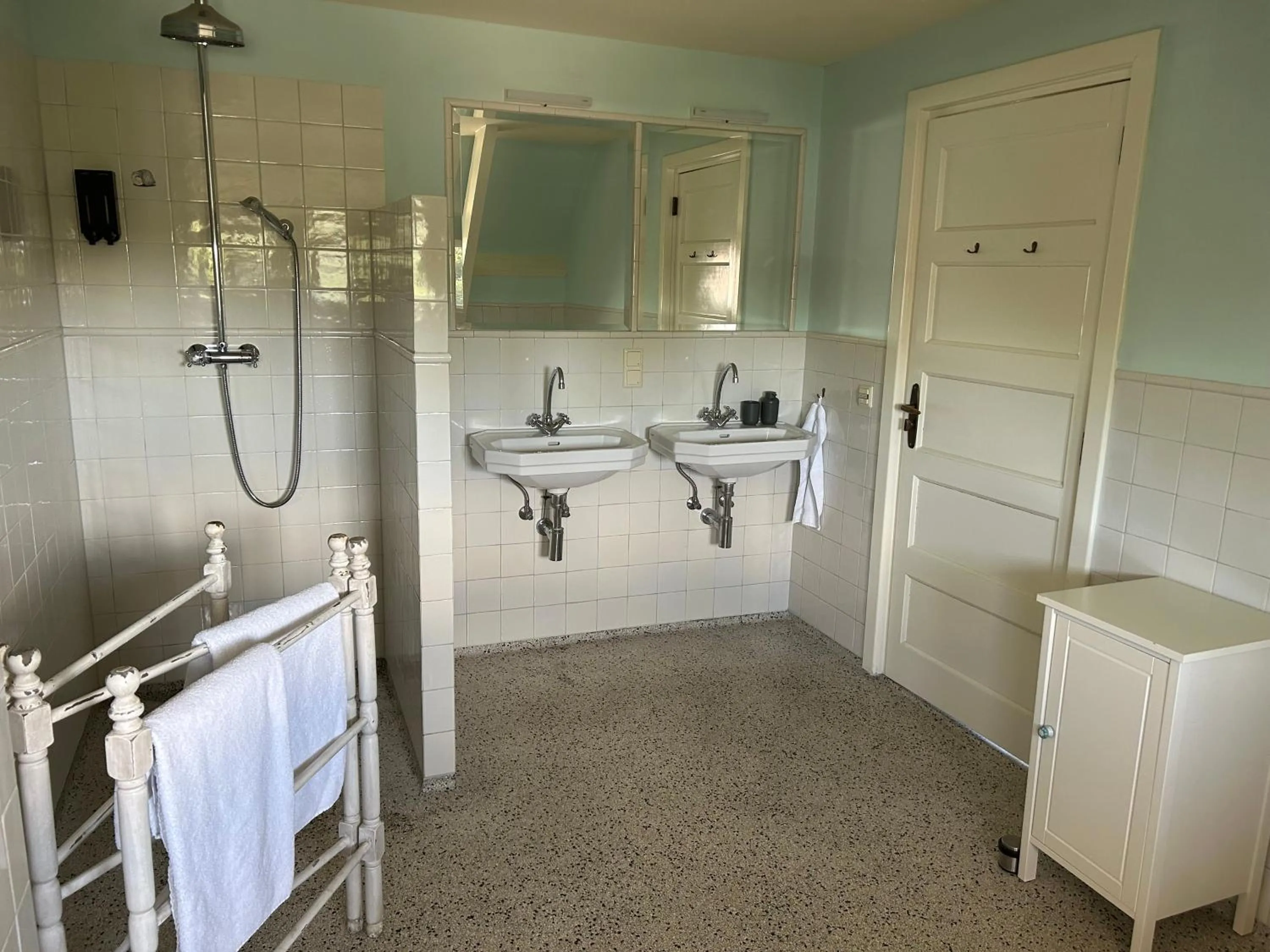 Shower in Villa Nieuwland B&B