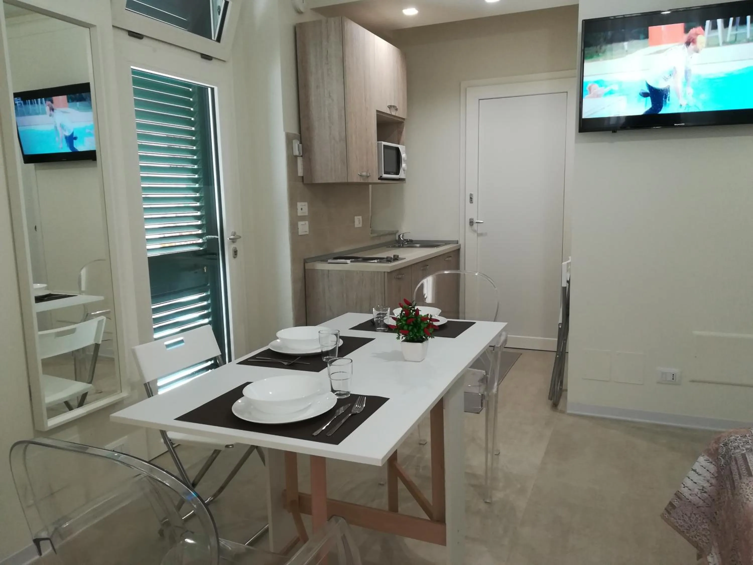 TV and multimedia in Guest House B&B Via Marina