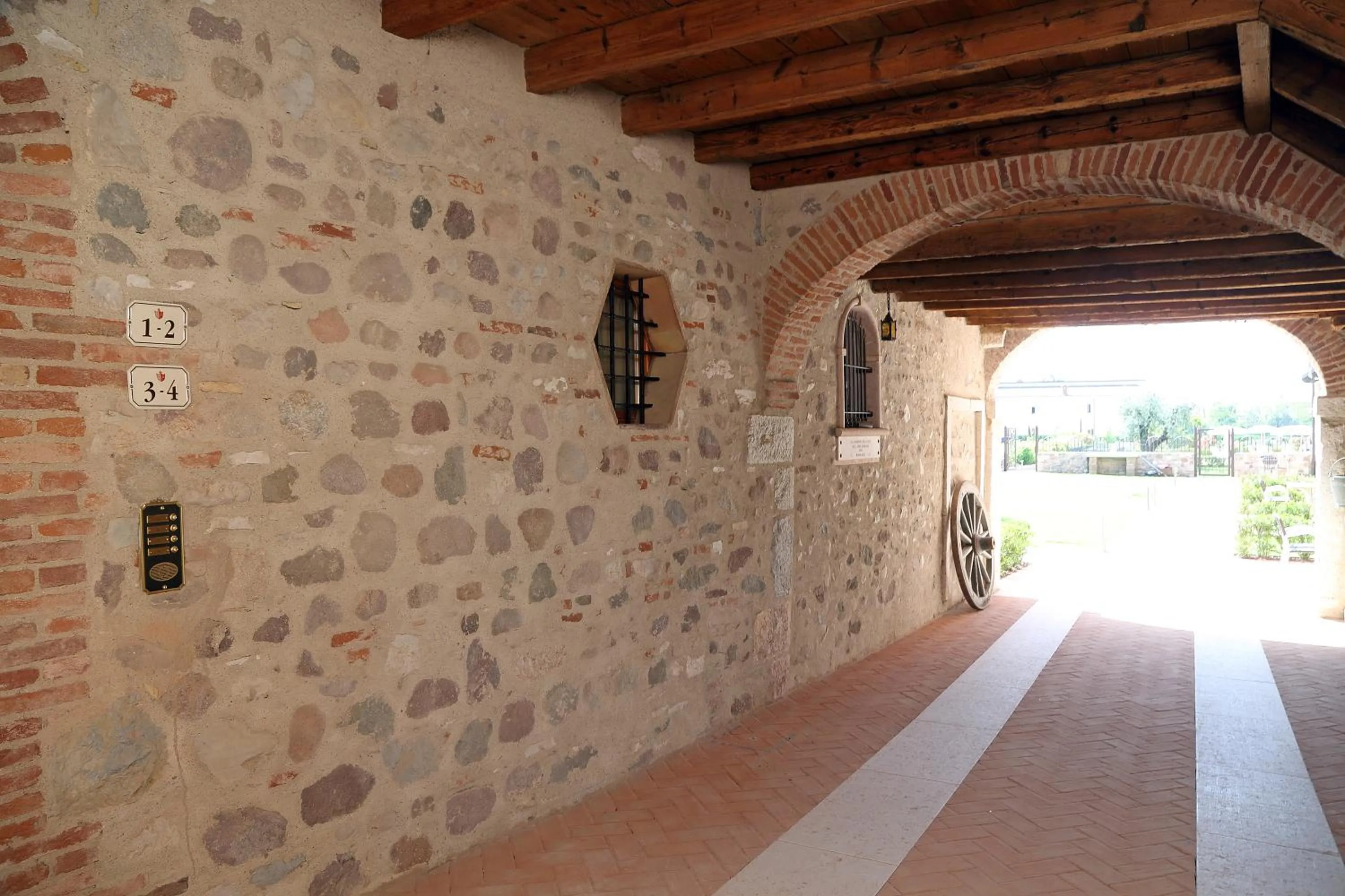 Other in Residence Borgo Mondragon