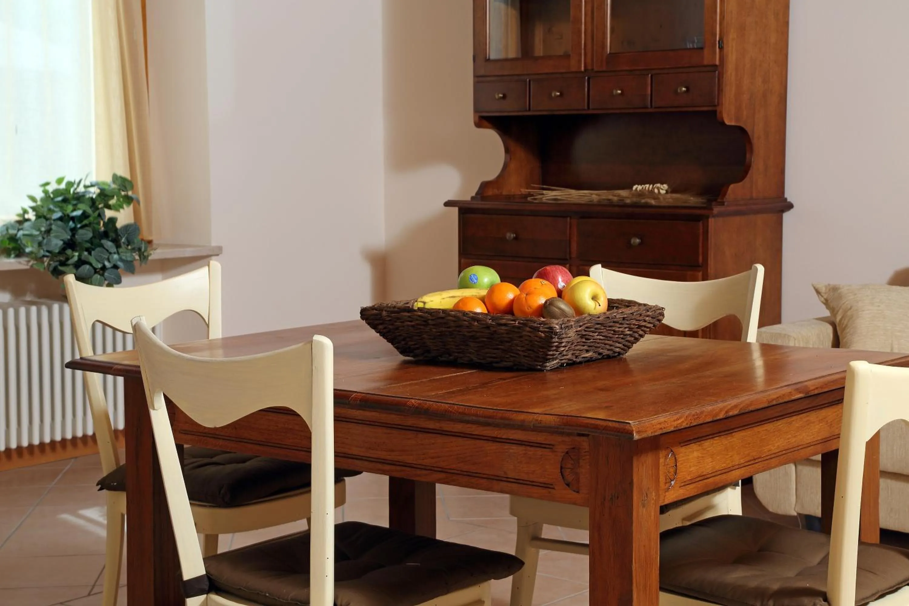 Dining area in Residence Borgo Mondragon