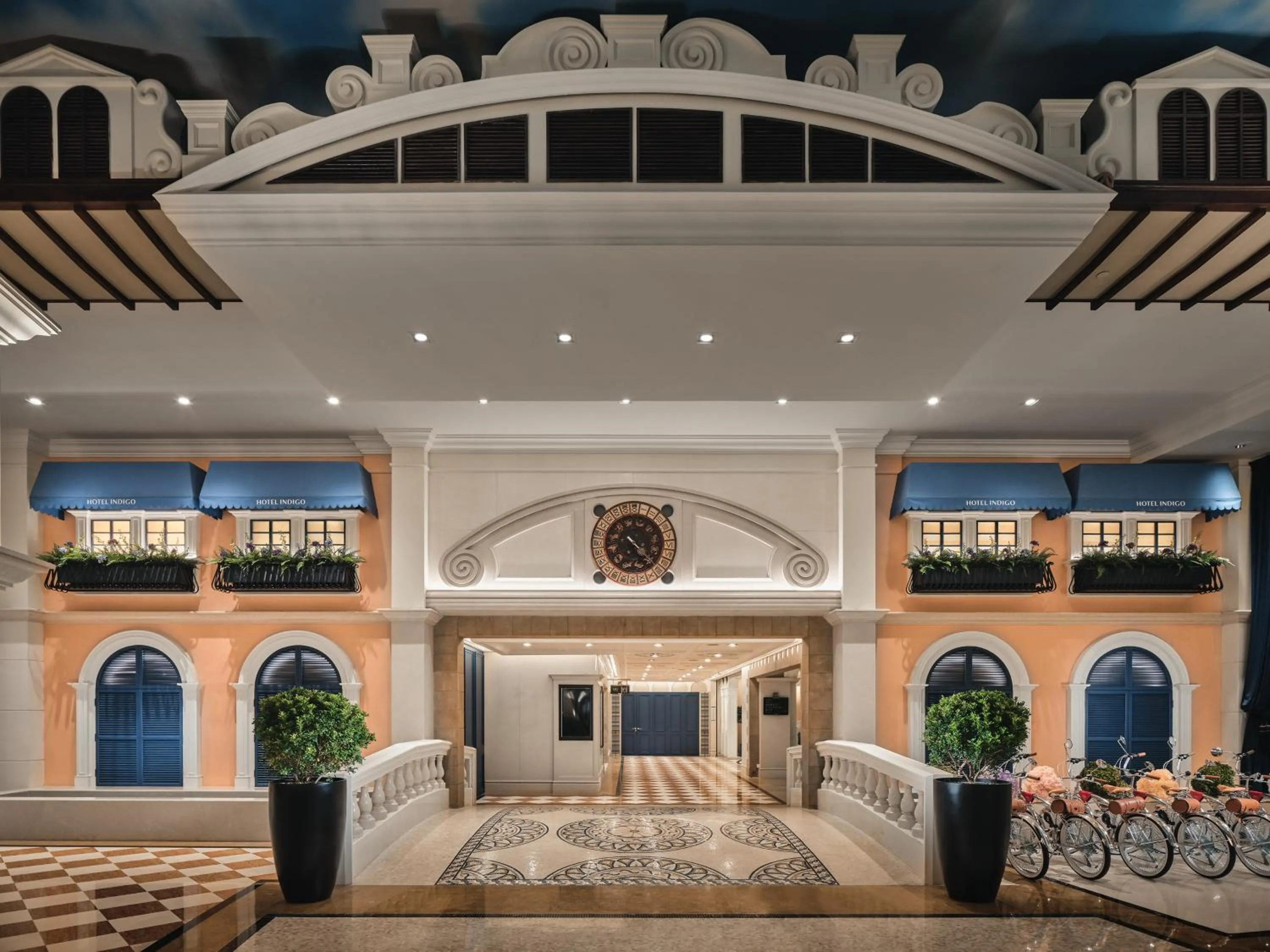 Property building in Hotel Indigo Shenzhen Overseas Chinese Town by IHG