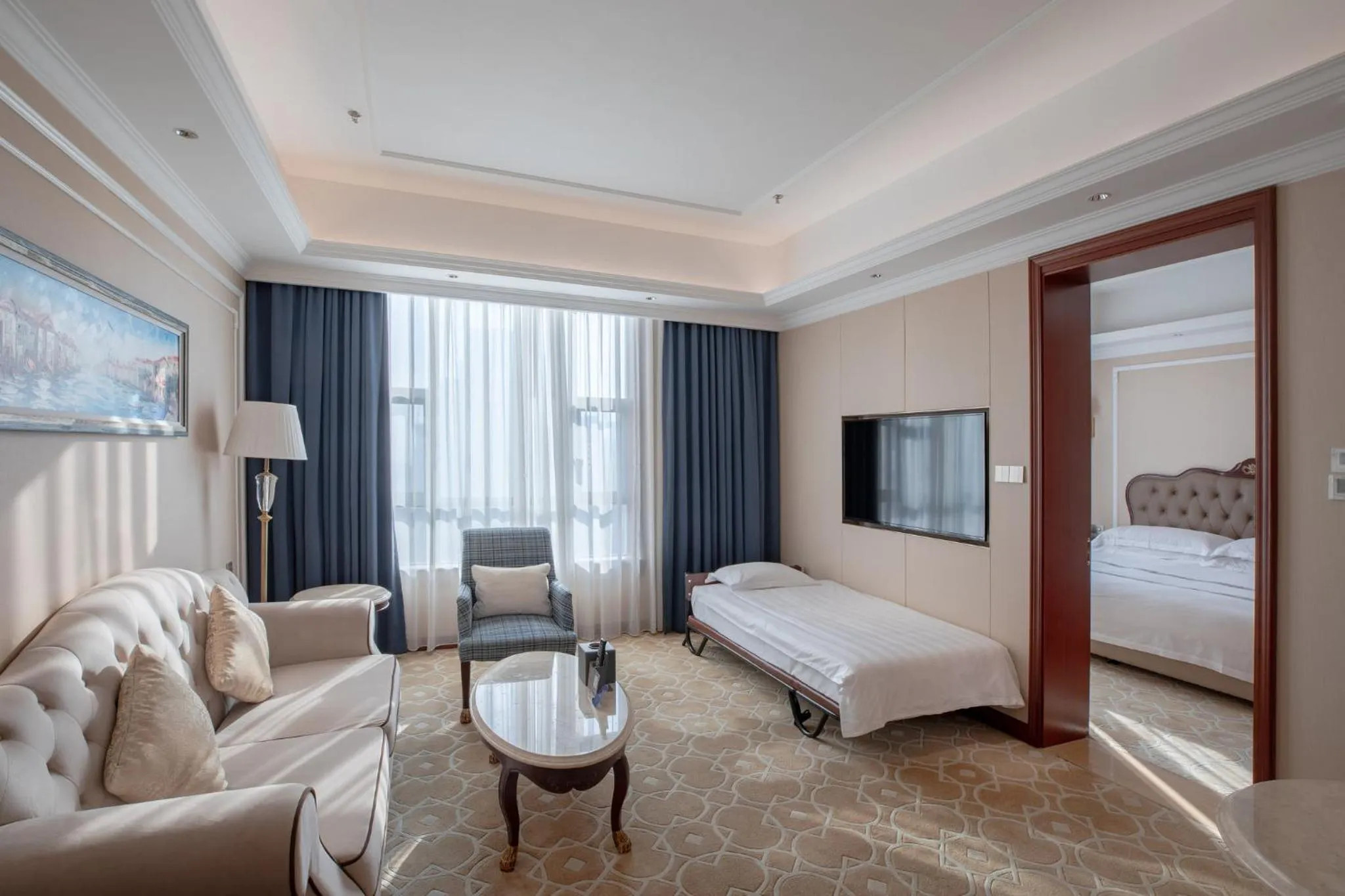 Photo of the whole room, Bed in Hotel Indigo Shenzhen Overseas Chinese Town by IHG