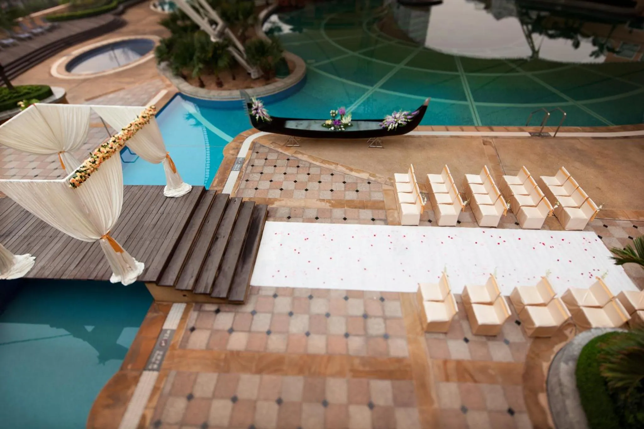 Meeting/conference room in Hotel Indigo Shenzhen Overseas Chinese Town by IHG