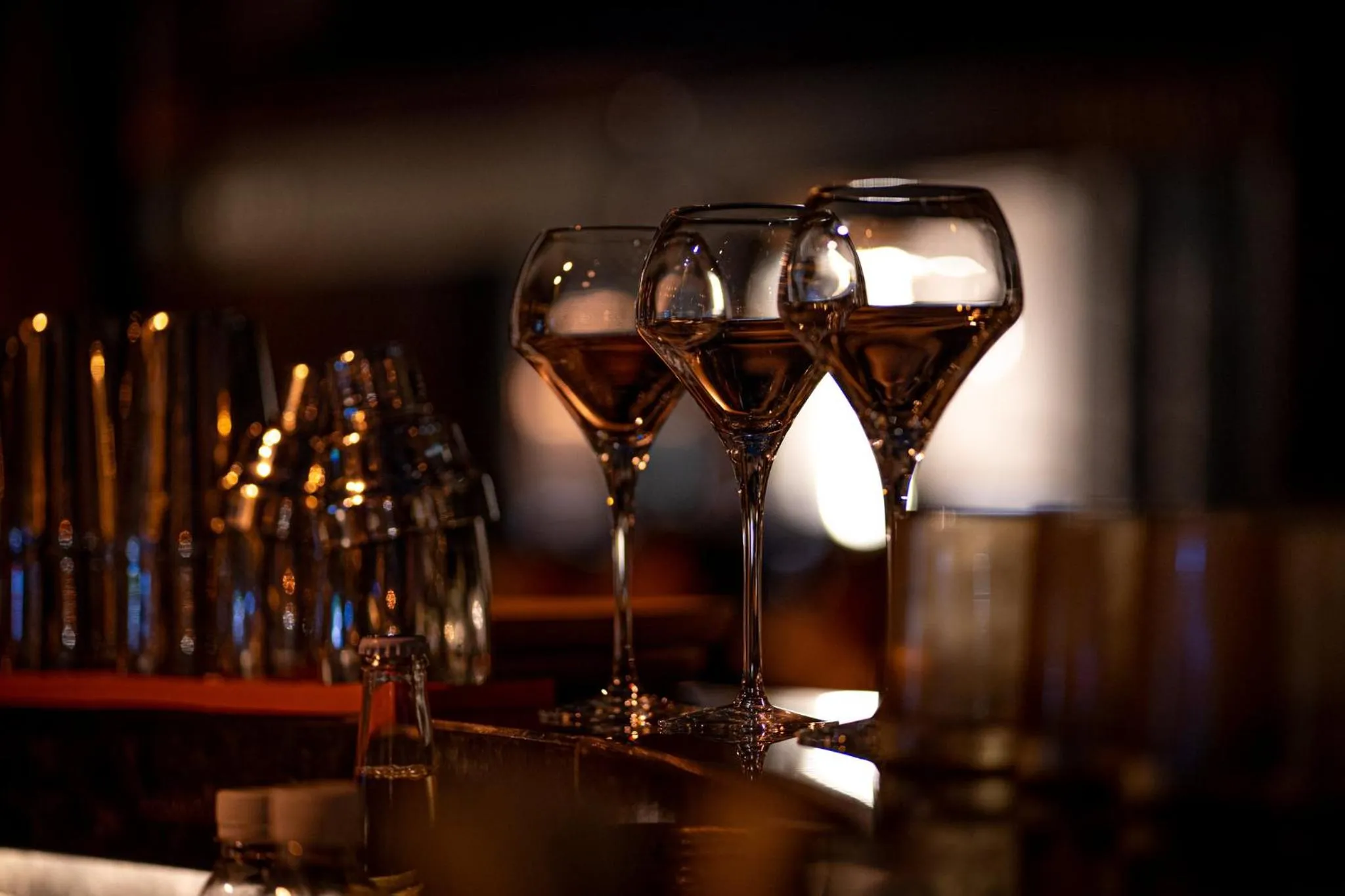 Lounge or bar in Hotel Indigo Shenzhen Overseas Chinese Town by IHG