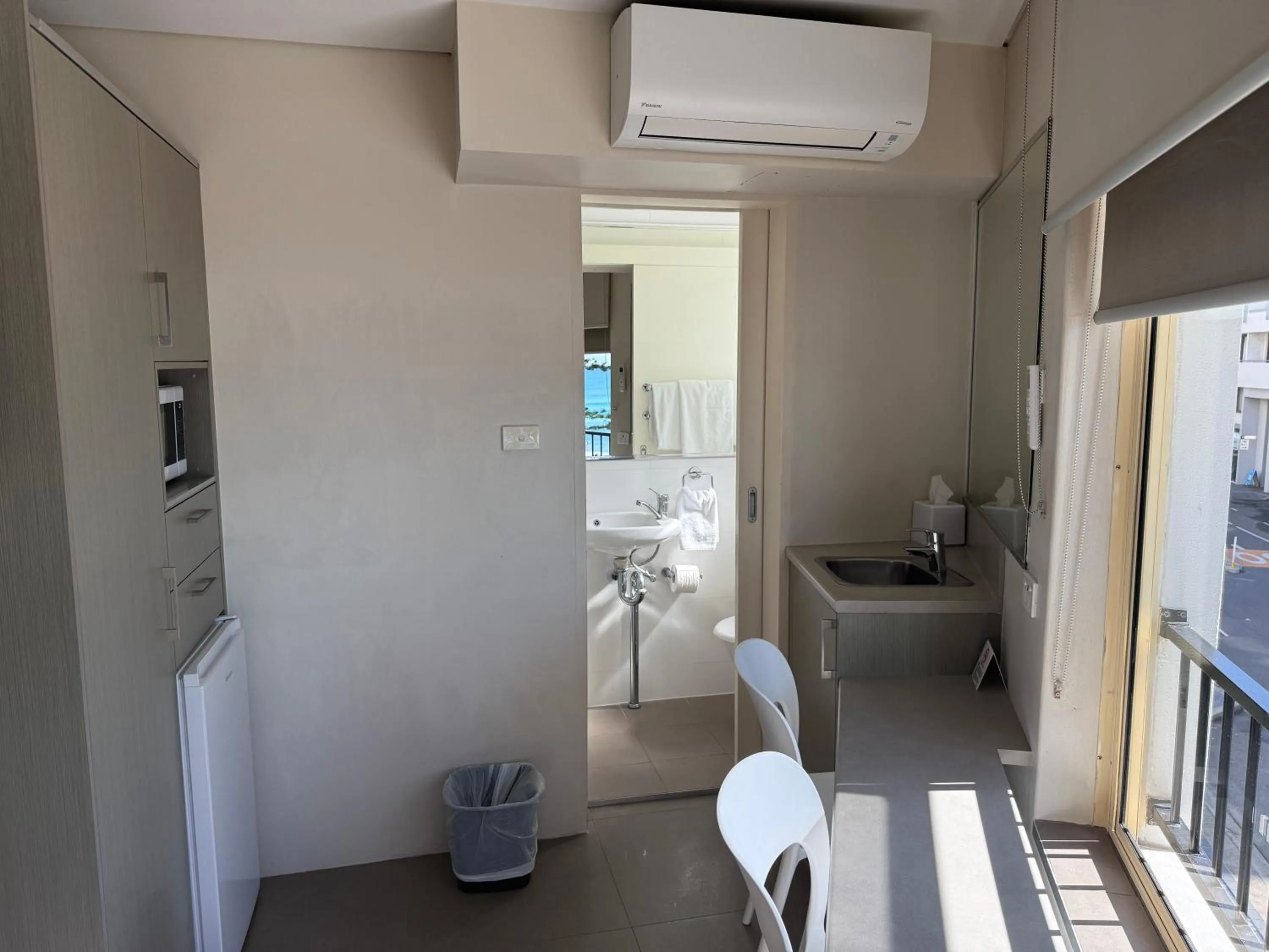 Bathroom in Manly Paradise Motel & Apartments