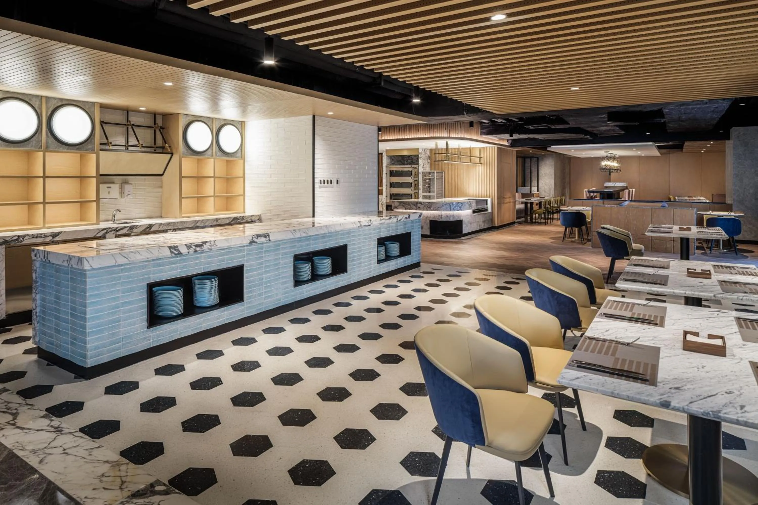 Restaurant/places to eat in Sheraton Nanjing Kingsley Hotel & Towers