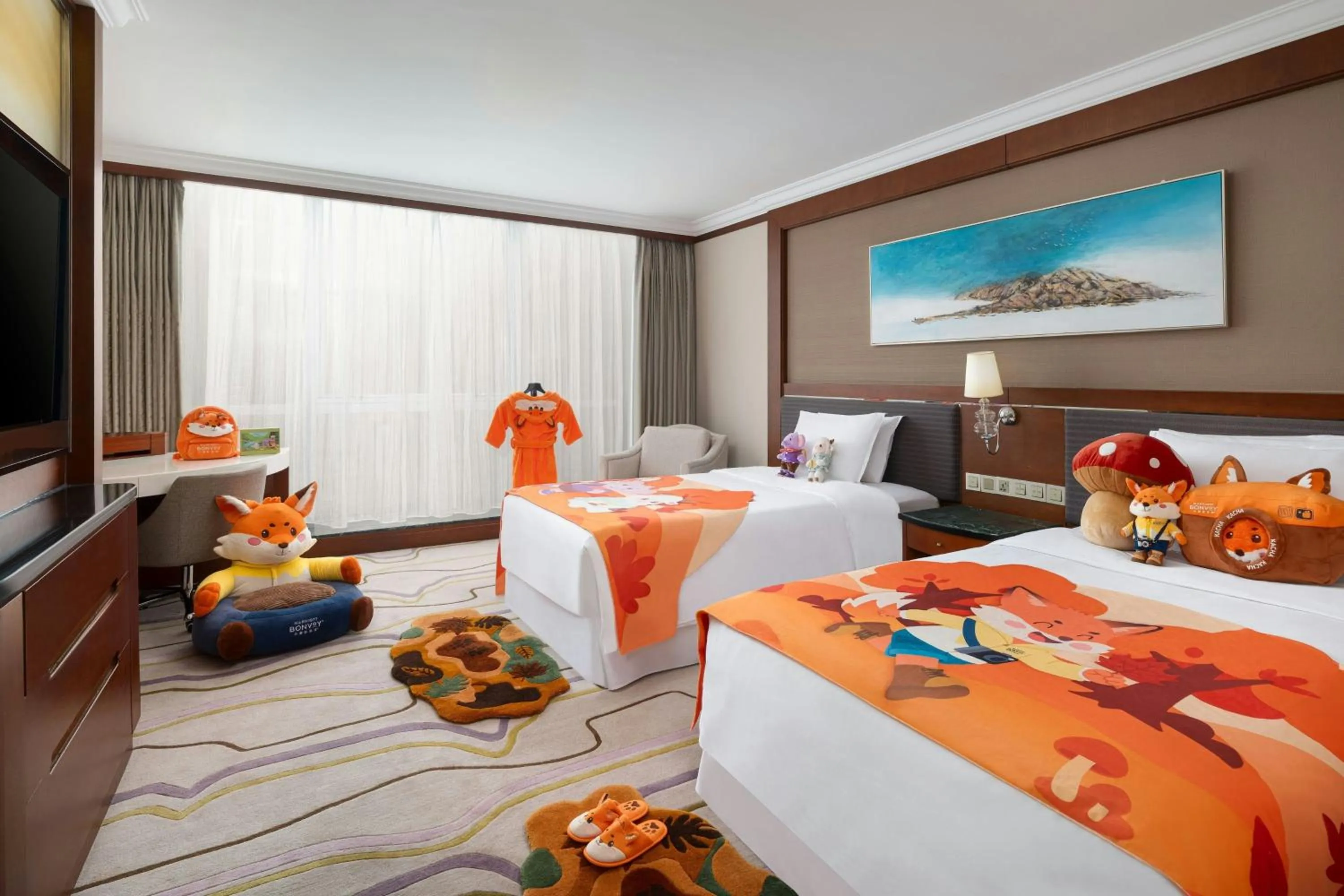 Photo of the whole room, Bed in Sheraton Nanjing Kingsley Hotel & Towers