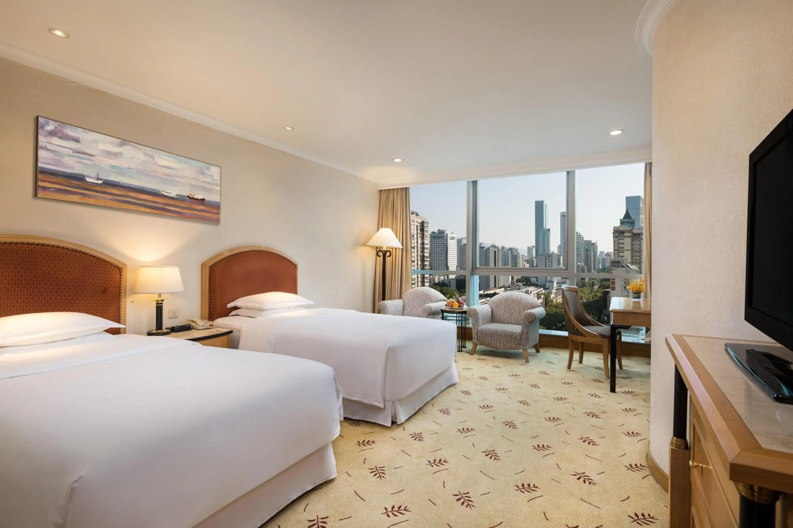 Photo of the whole room, Bed in Sheraton Nanjing Kingsley Hotel & Towers