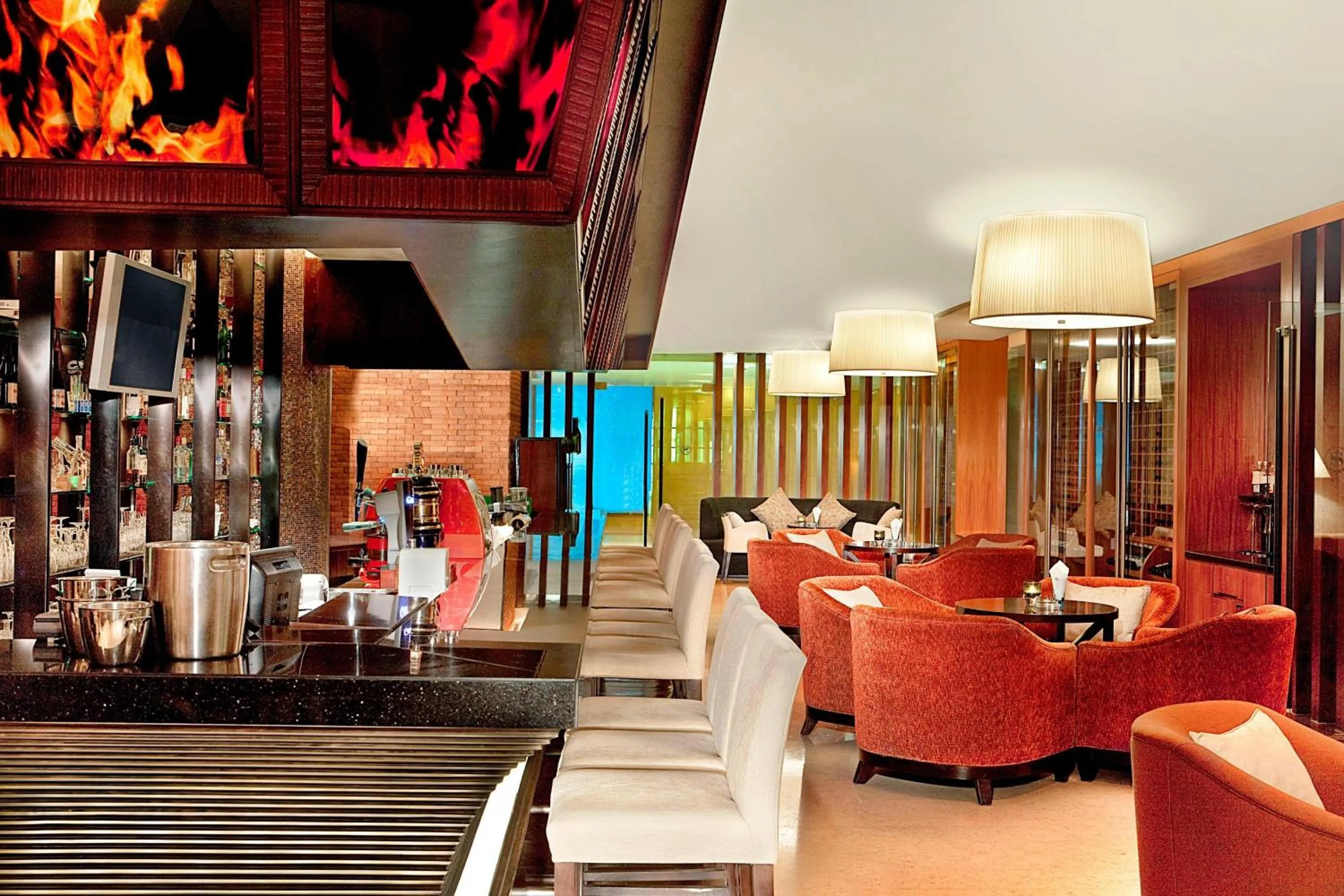 Lounge or bar in Sheraton Ningbo Hotel