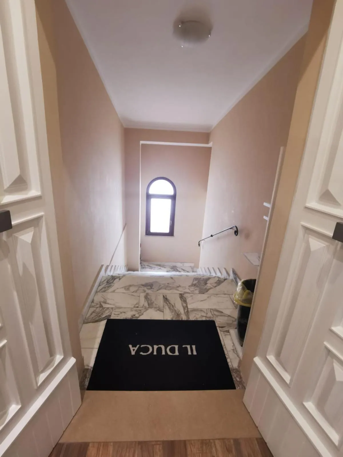 Decorative detail in Il Duca