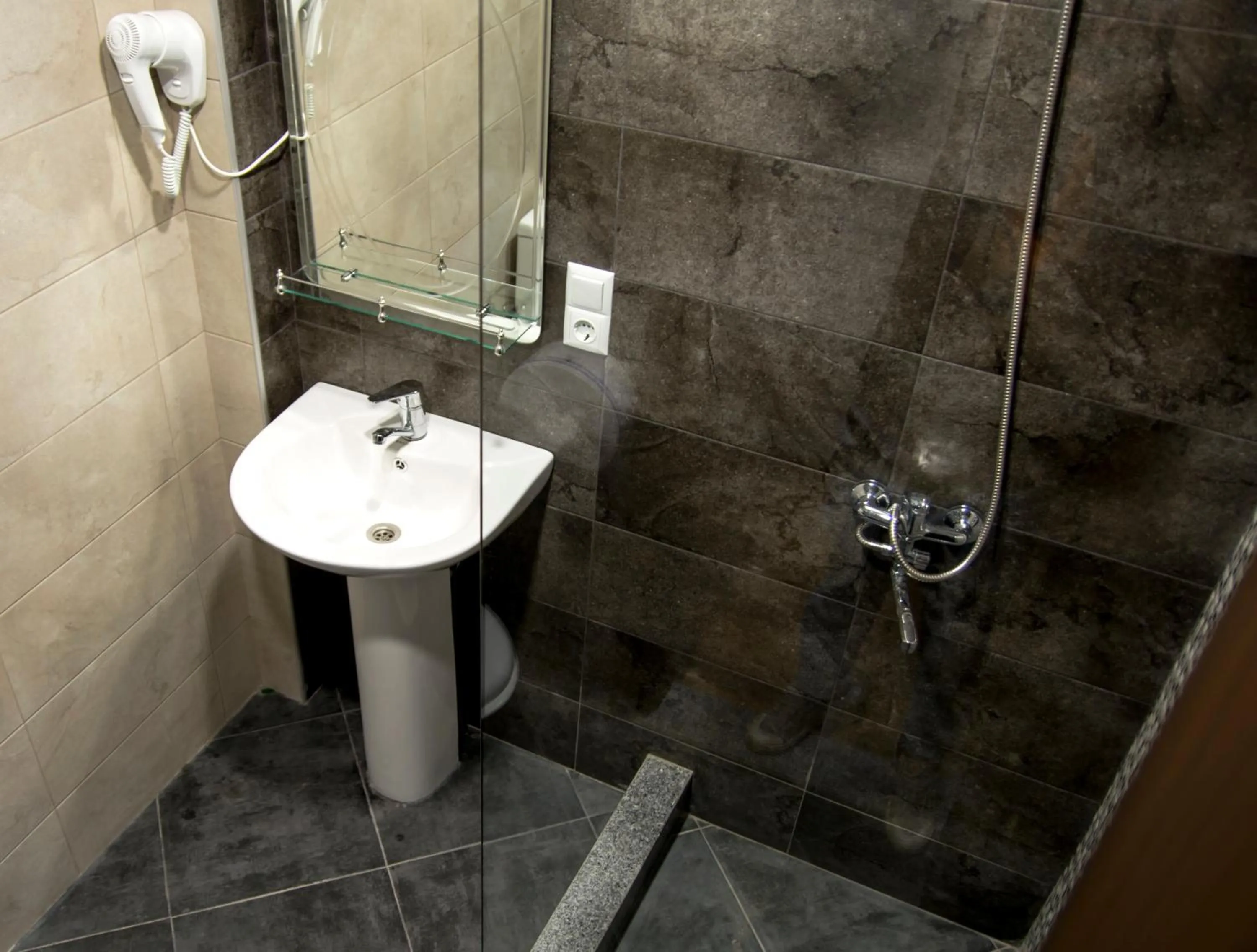 Bathroom in Hotel Absolut