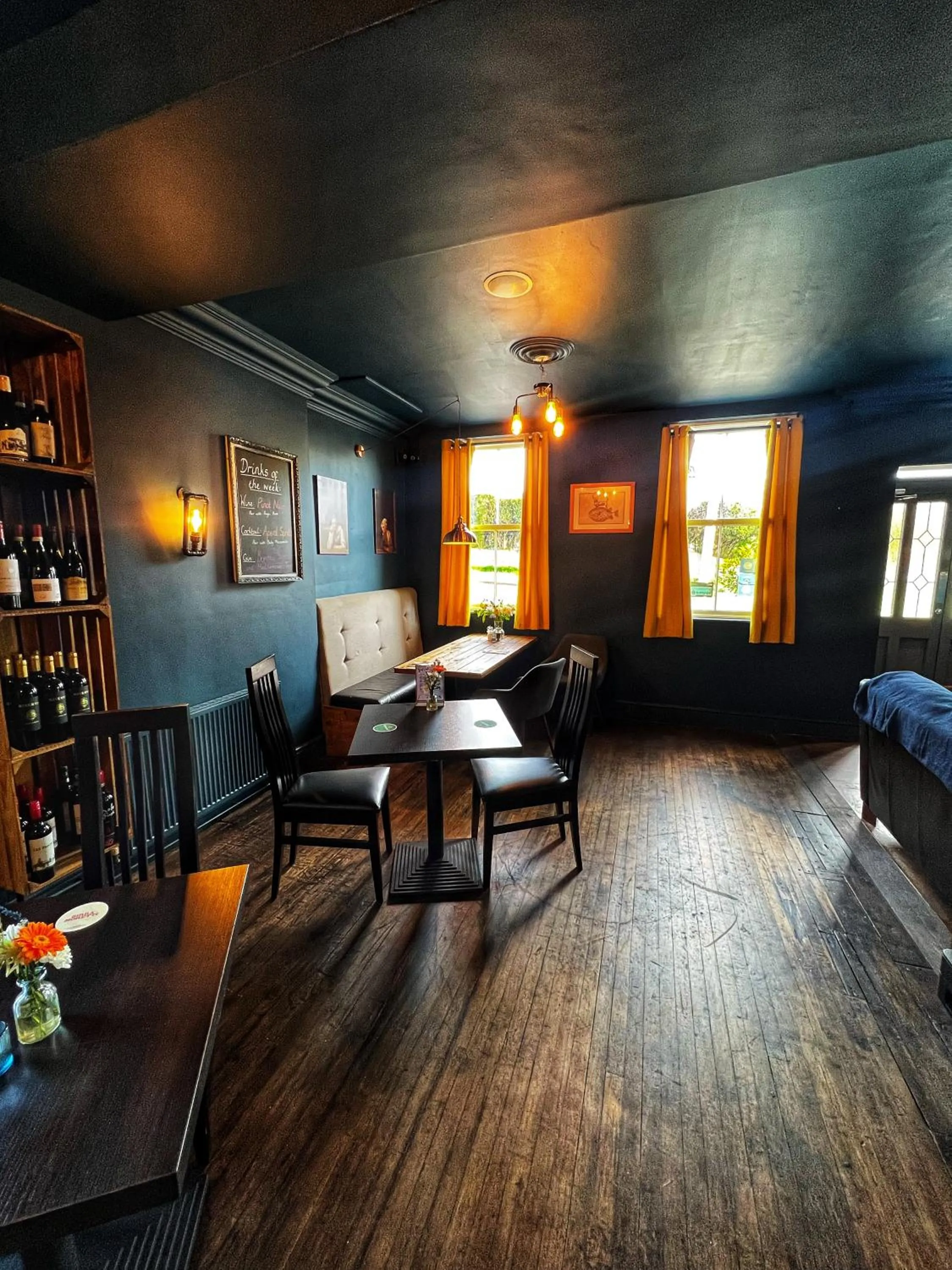 Restaurant/places to eat in The Buxted Inn