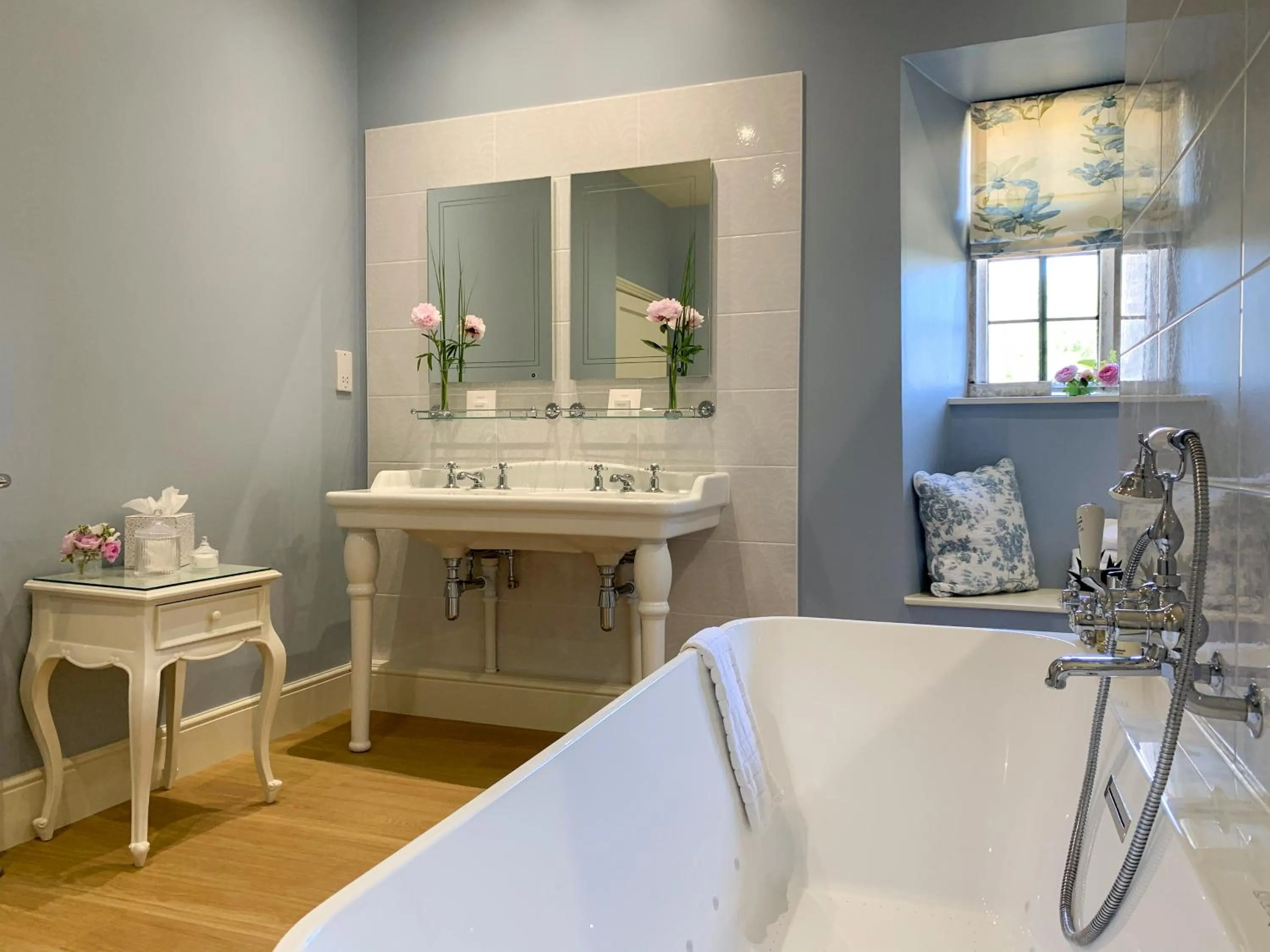 Bathroom in Mortons Manor