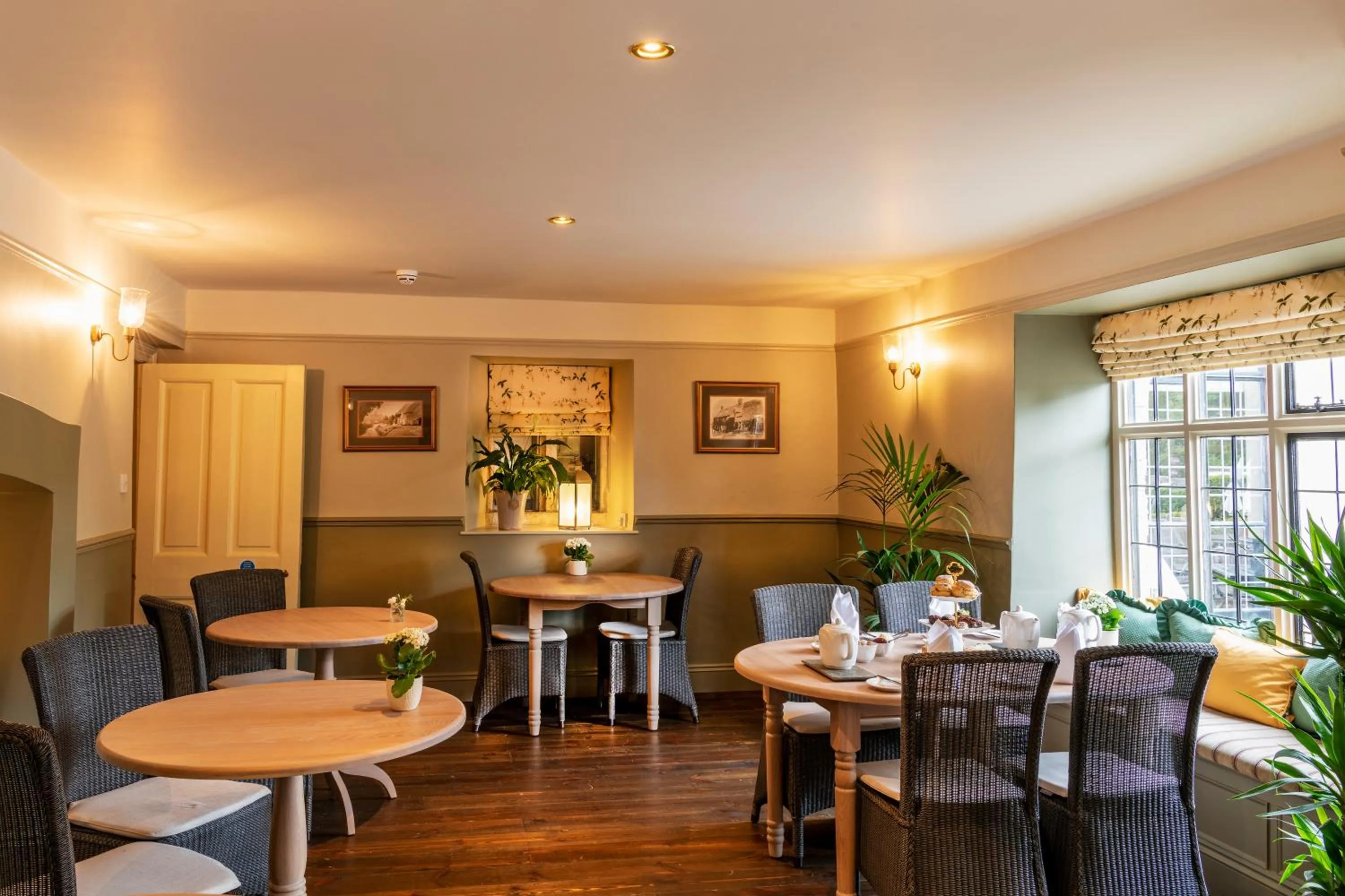 Lounge or bar in Mortons Manor