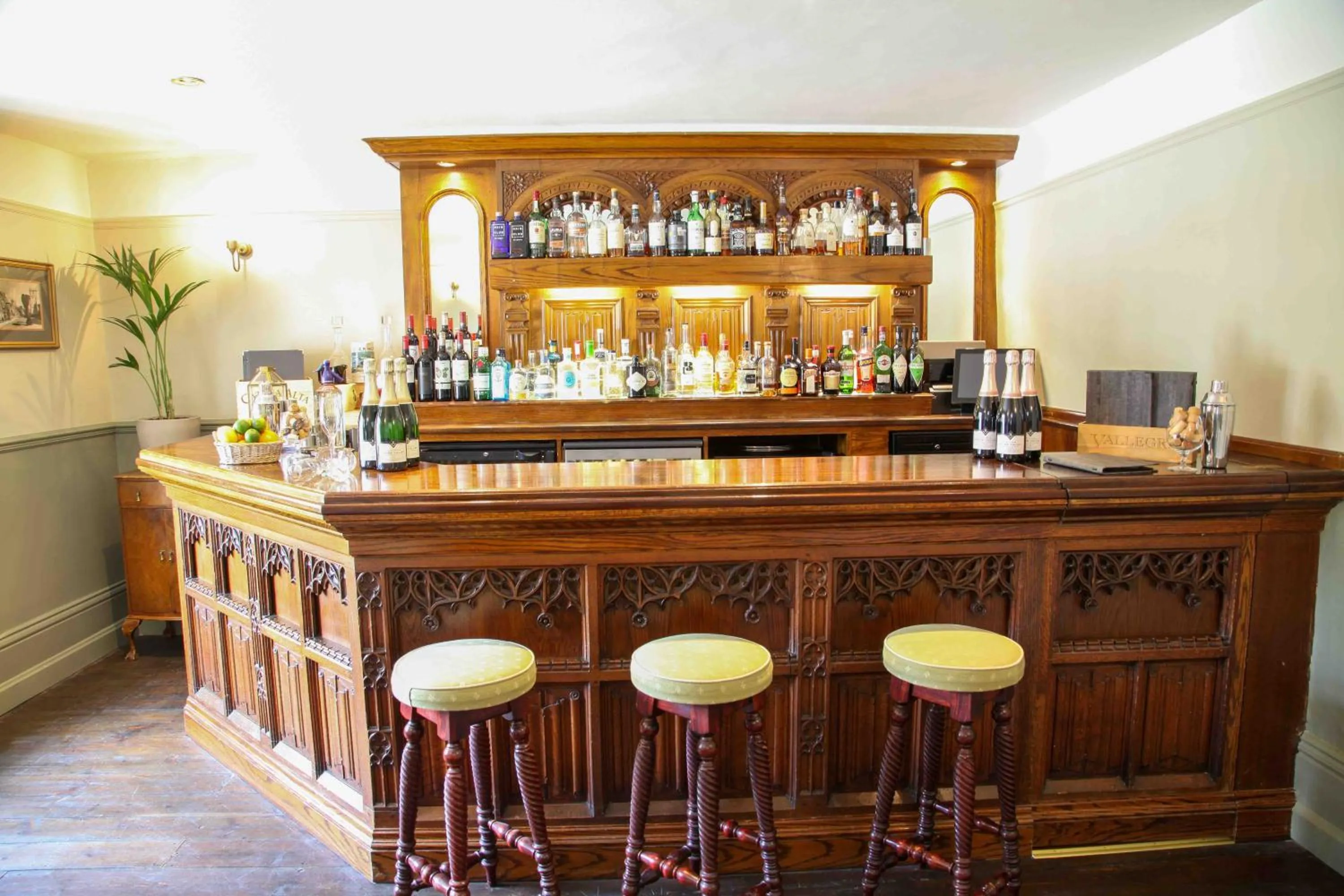 Lounge or bar in Mortons Manor