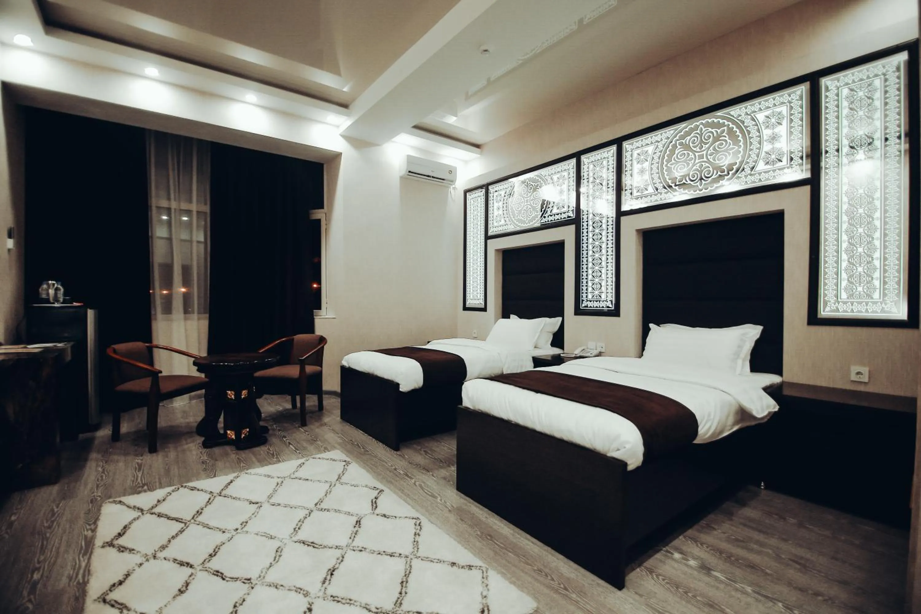 Bed in SAFIR BUSINESS HOTEL o