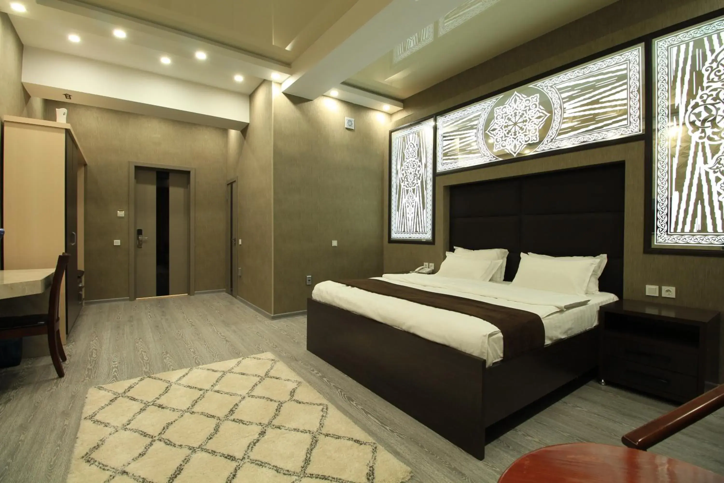 Suite - single occupancy in SAFIR BUSINESS HOTEL o Suite - single occupancy in SAFIR BUSINESS HOTEL o