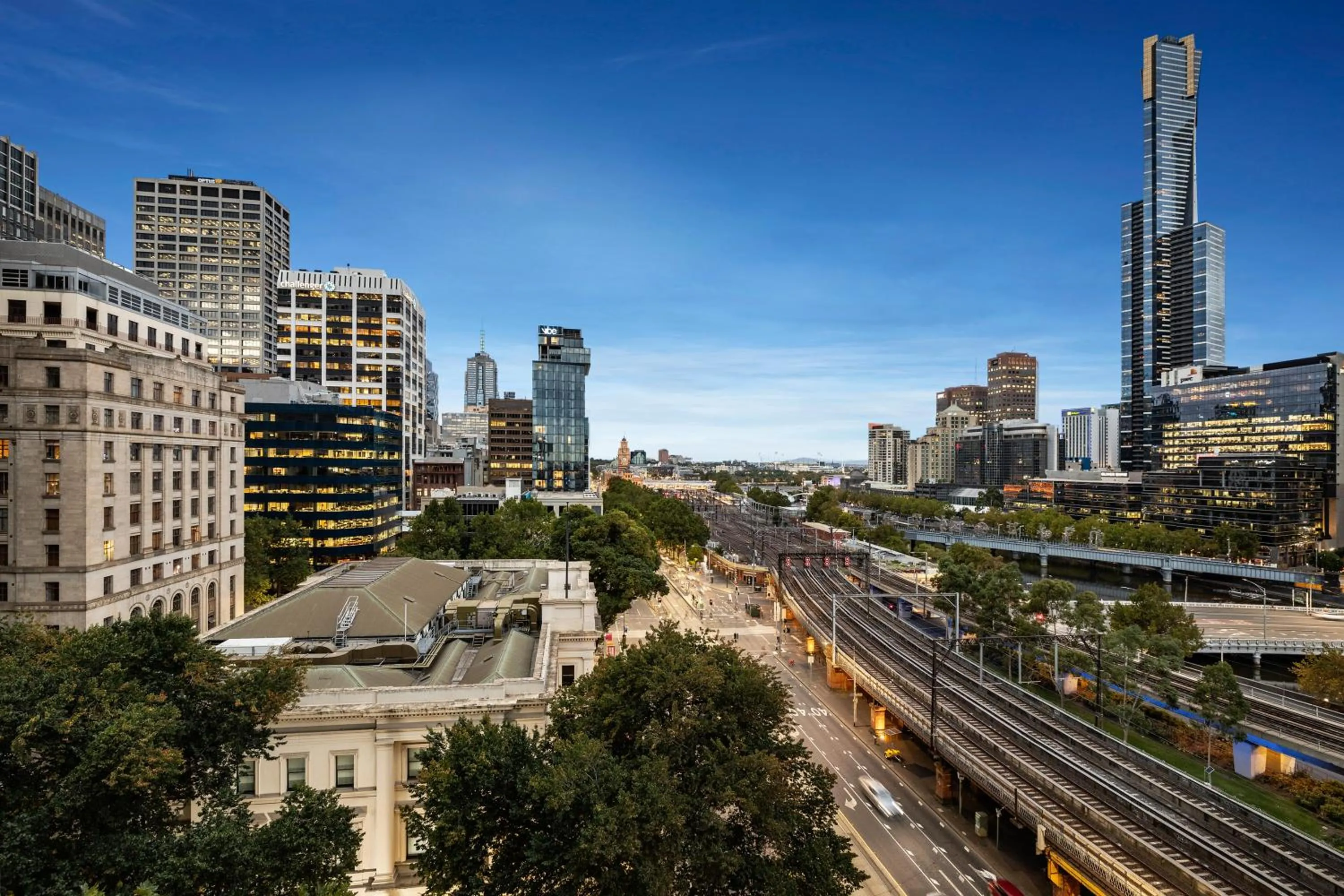 Clarion Suites Gateway