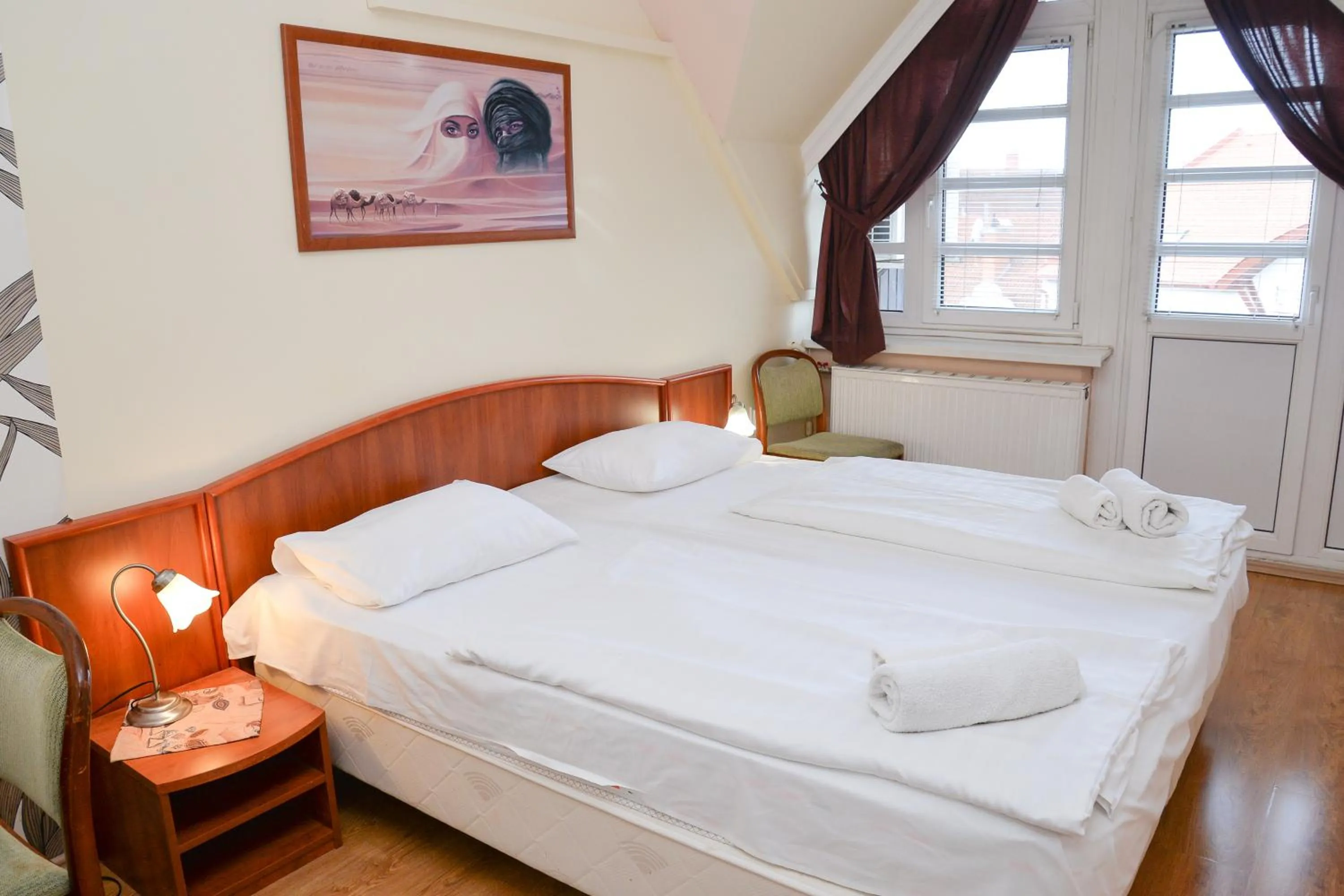 Bed in Major Panzió és Étterem