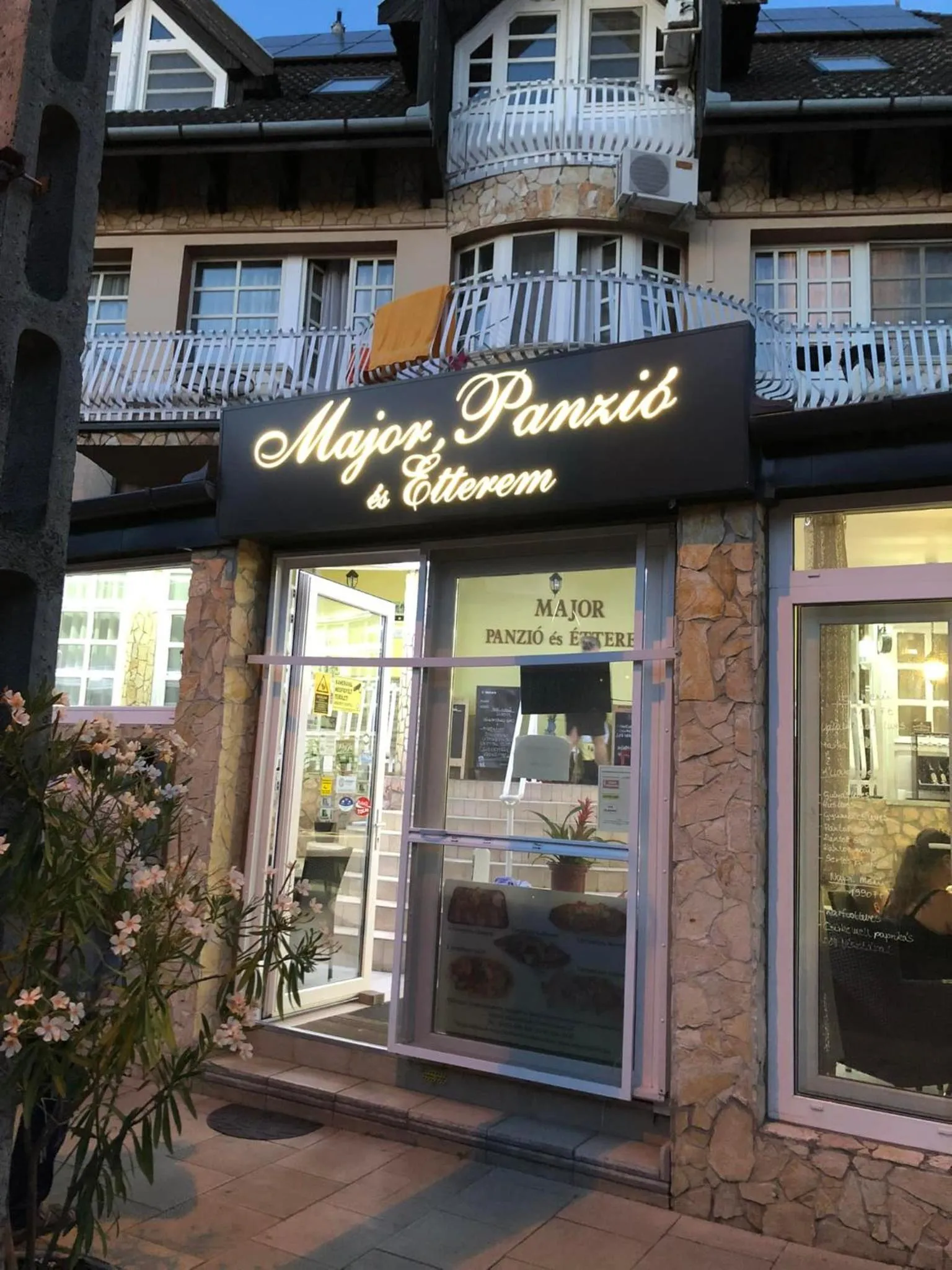 Major Panzió és Étterem