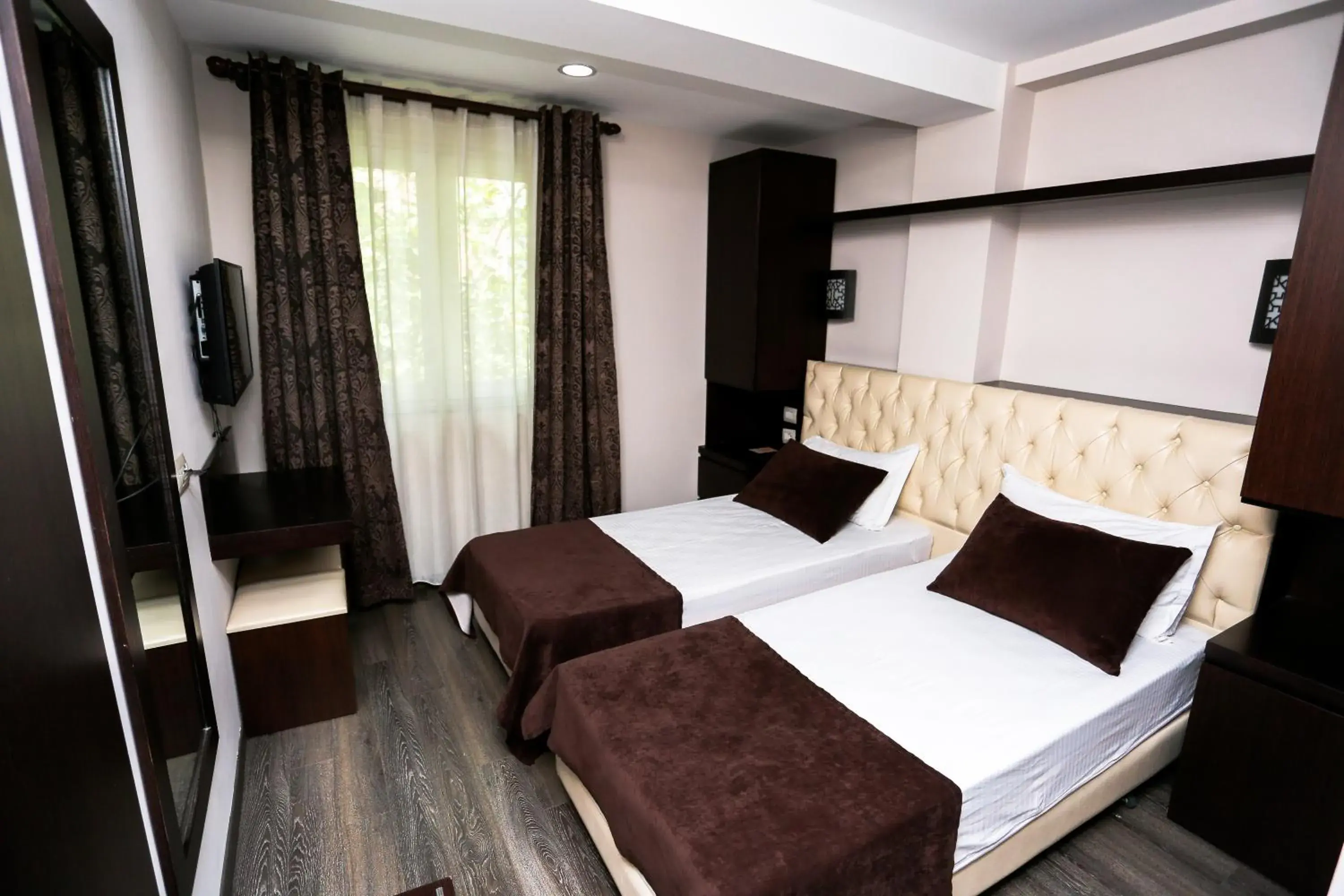 Standard Twin Room in Hotel Town House Standard Twin Room in Hotel Town House