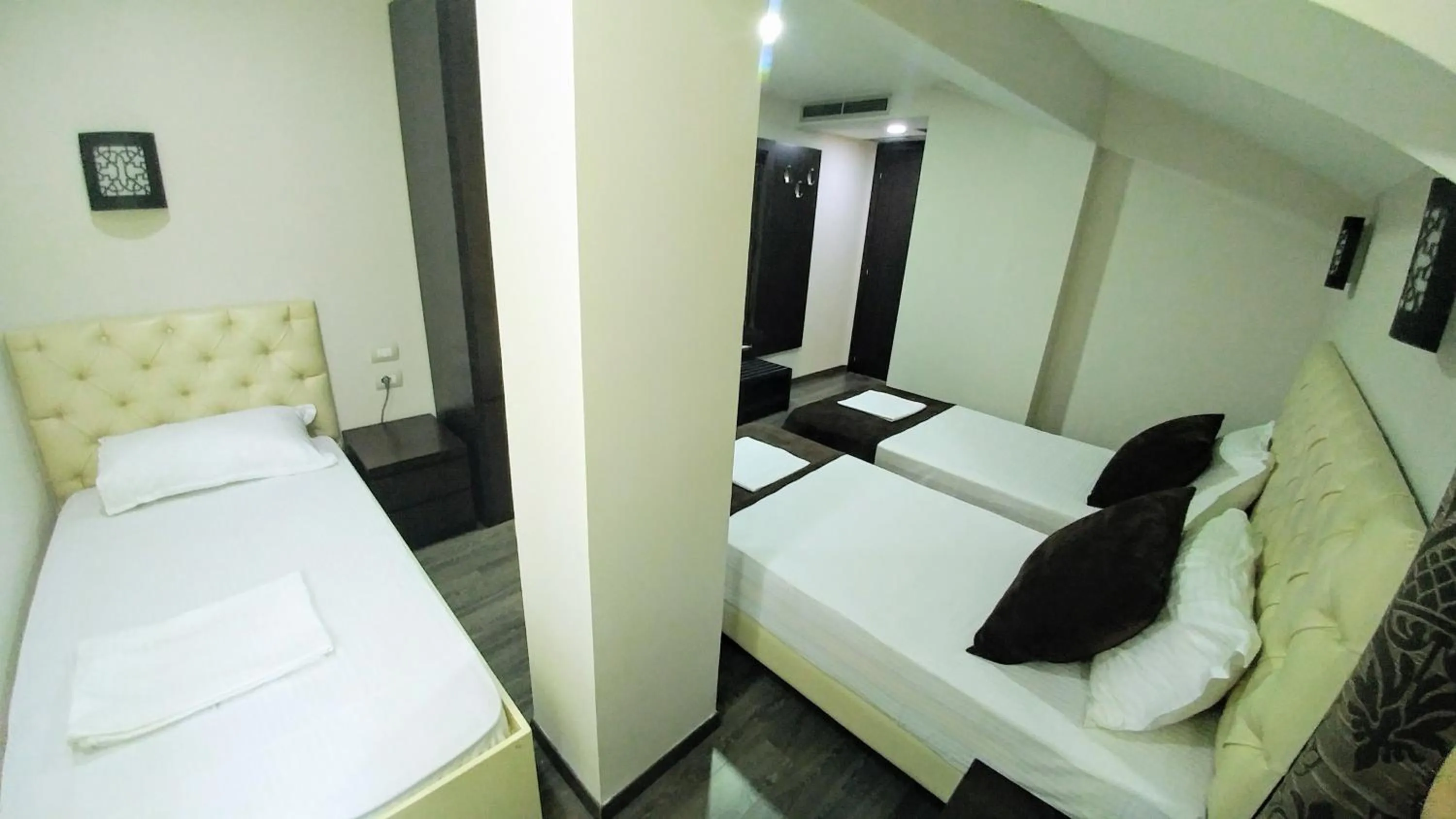 Bedroom, Bed in Hotel Town House