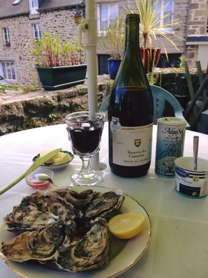 Breakfast in Val d'Arguenon