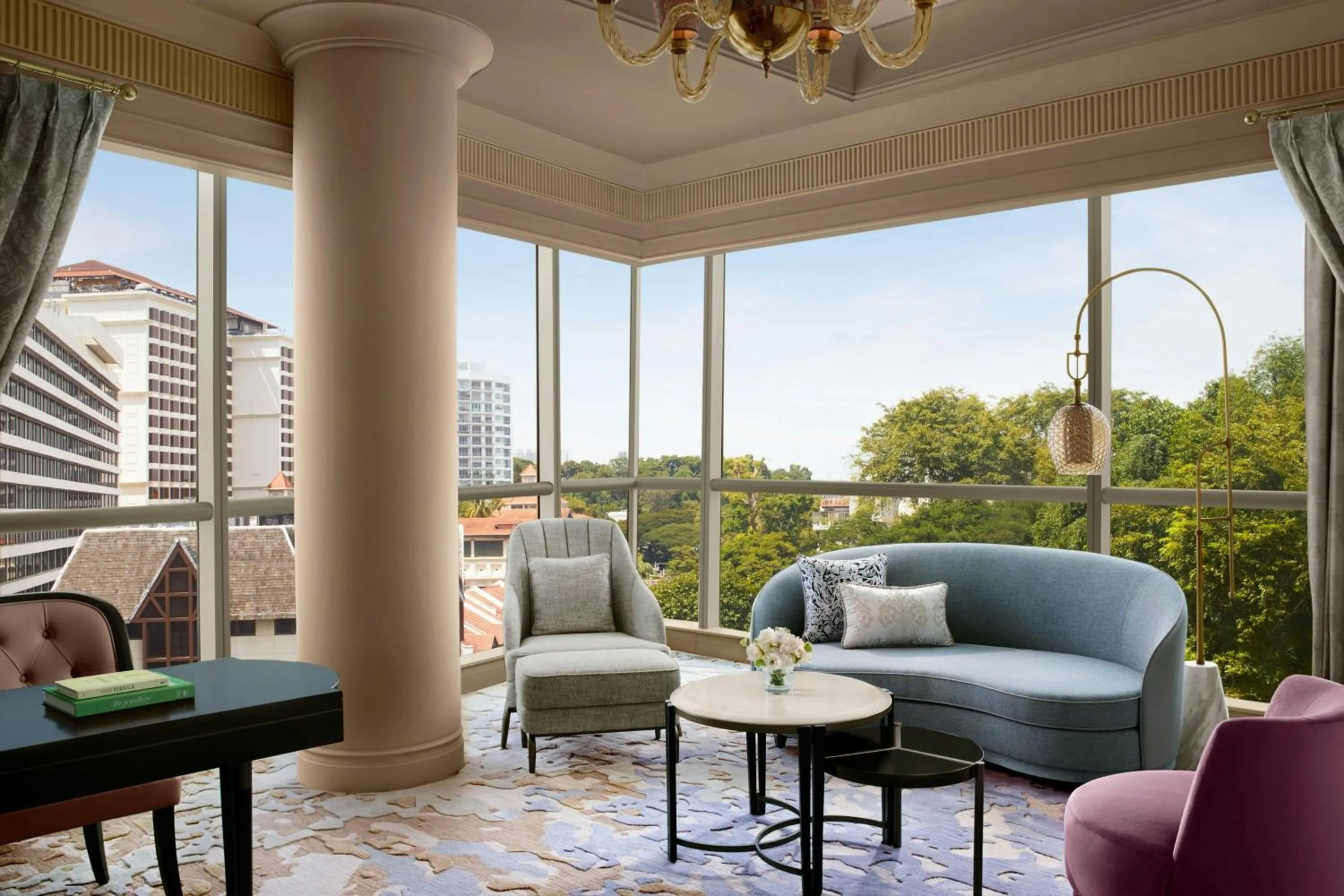 Living room in The St. Regis Singapore