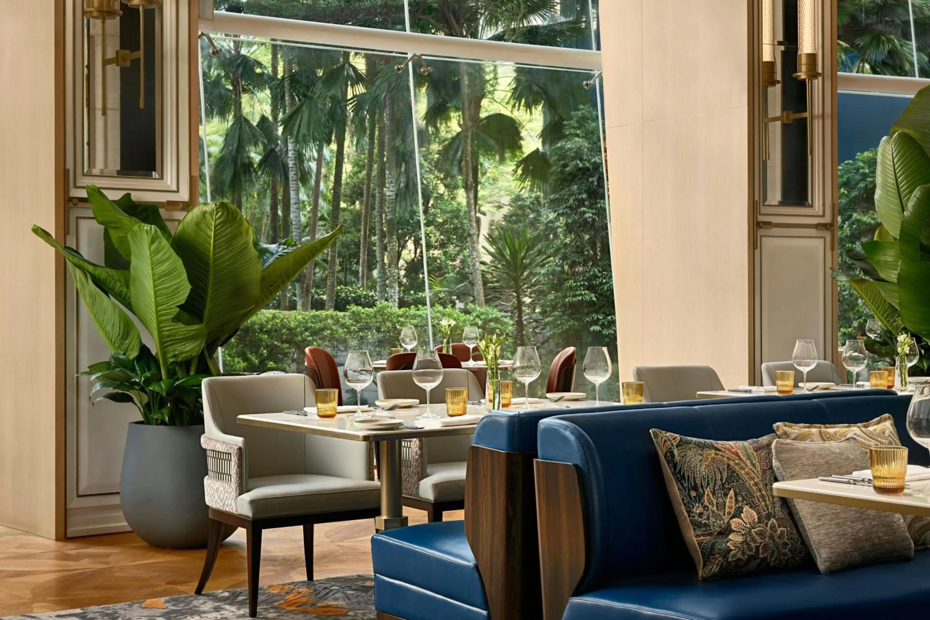 Restaurant/places to eat in The St. Regis Singapore