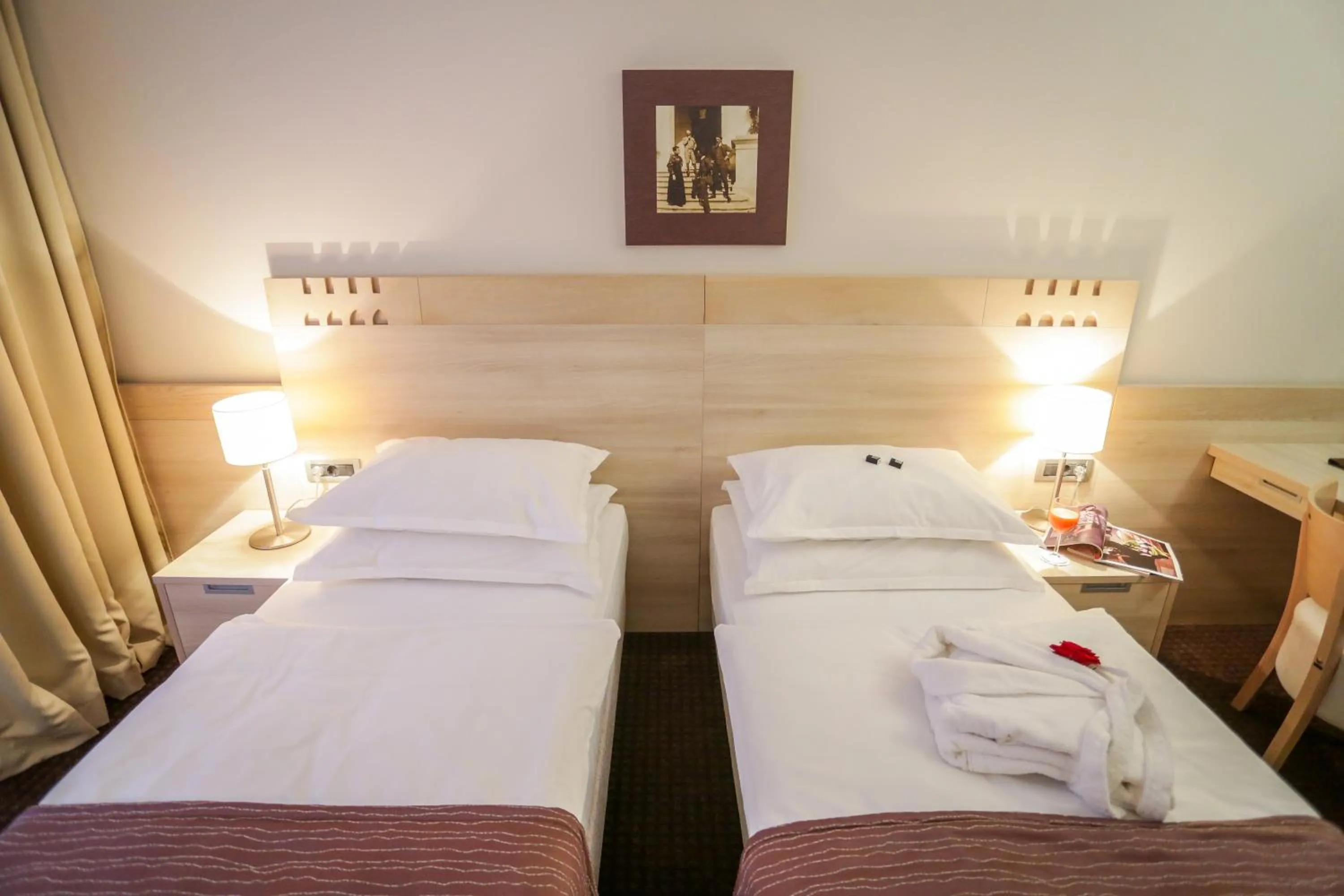 Bedroom, Bed in Hotel Trakošćan