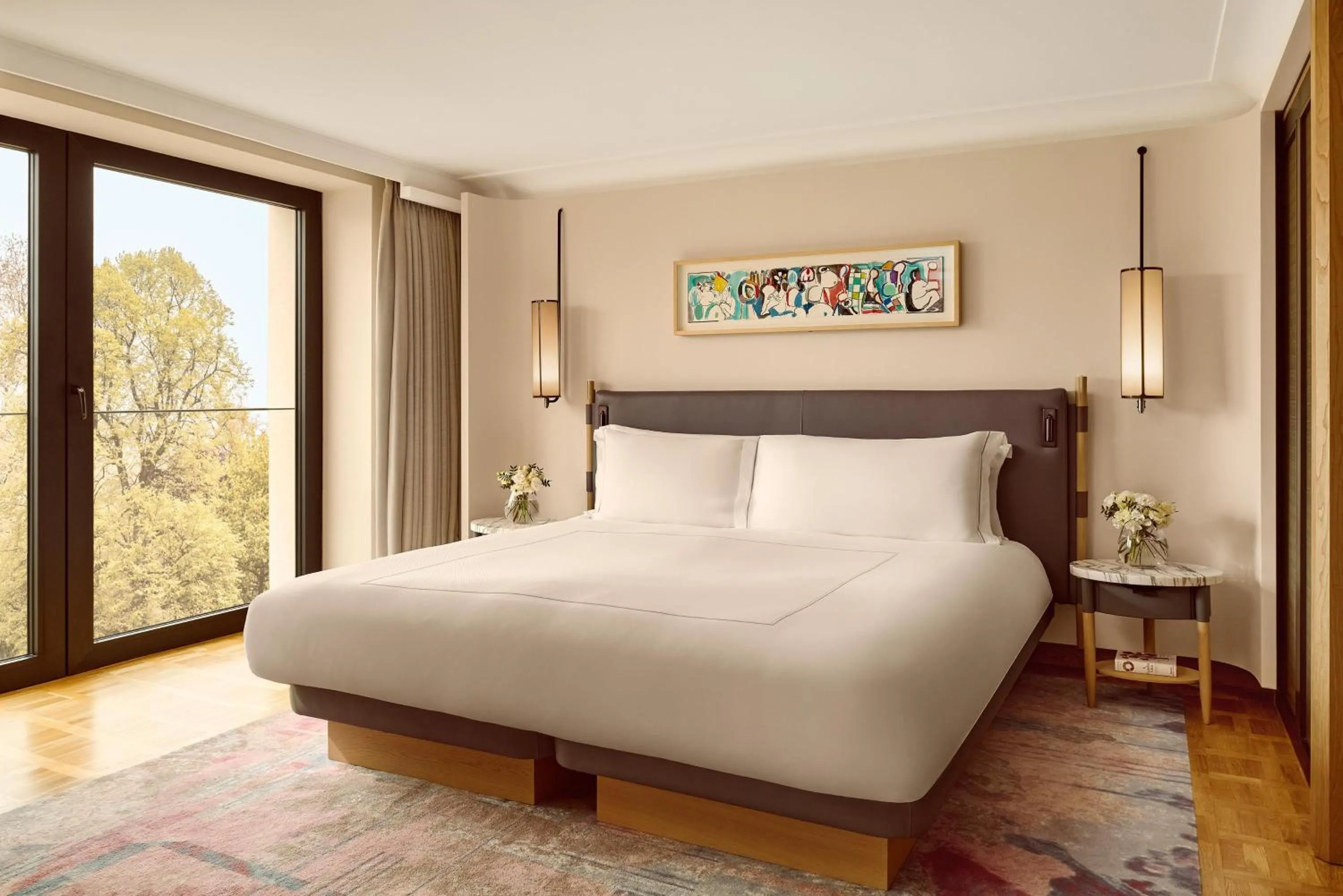 Photo of the whole room, Bed in The Berkeley, Maybourne