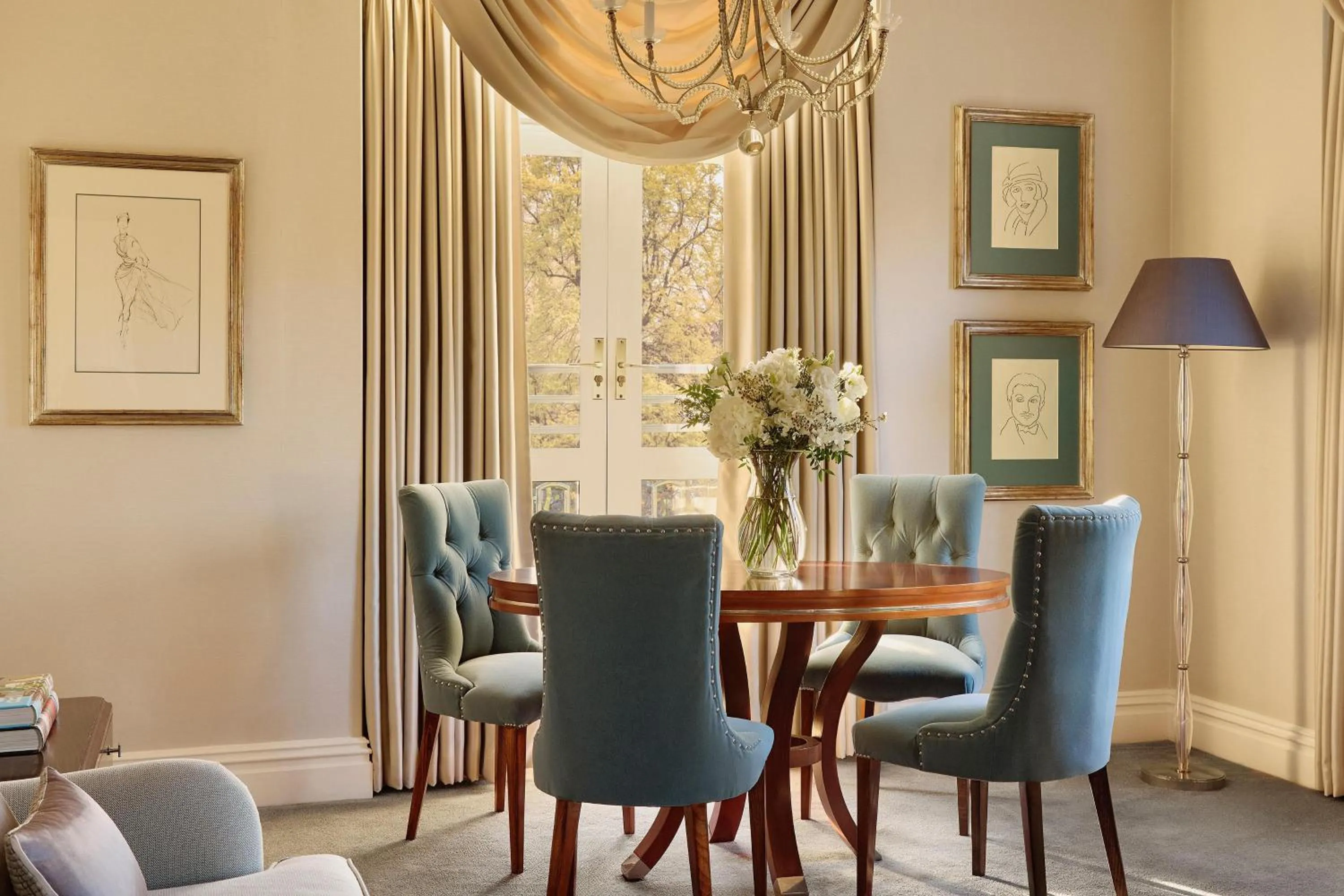 Photo of the whole room in The Berkeley, Maybourne