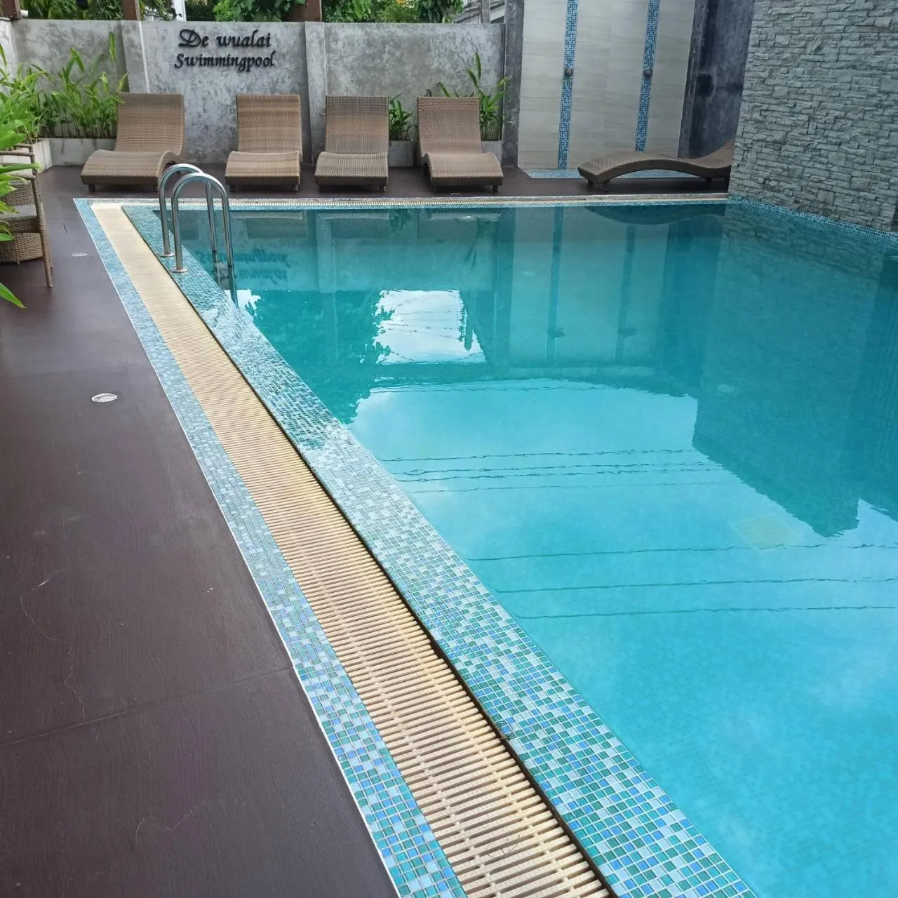 Pool view in Hotel De Wualai