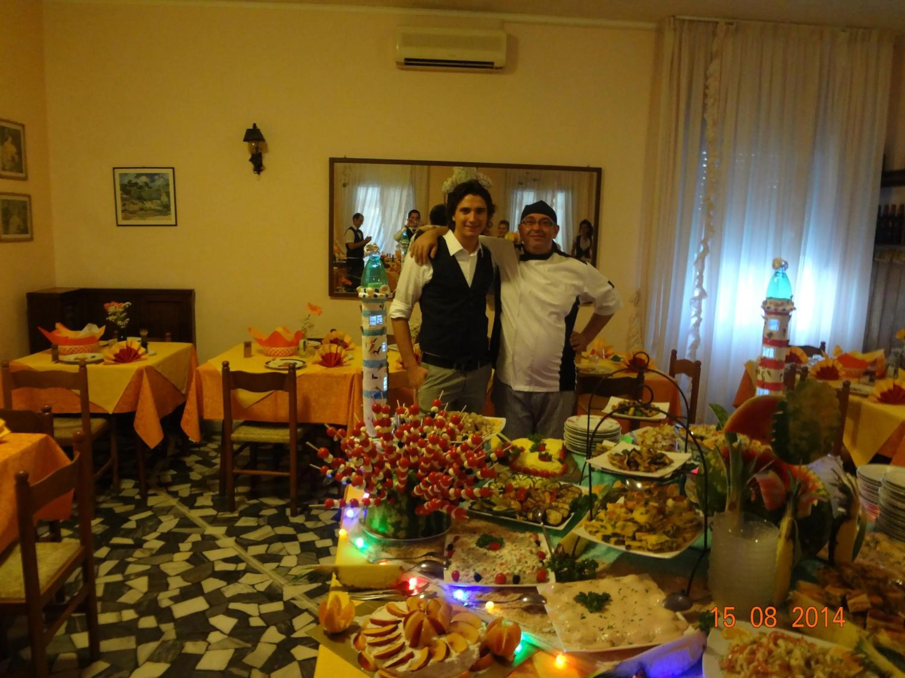 People in Hotel Edera